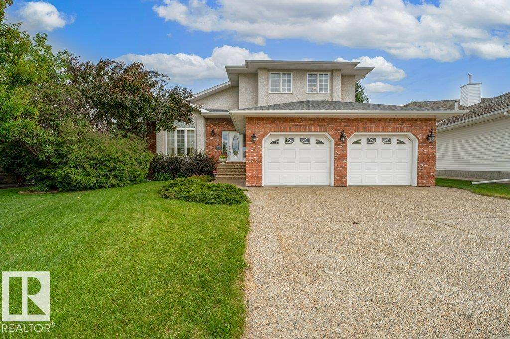 8 KINGSBRIDGE CL, St. Albert, AB T8N 5W7