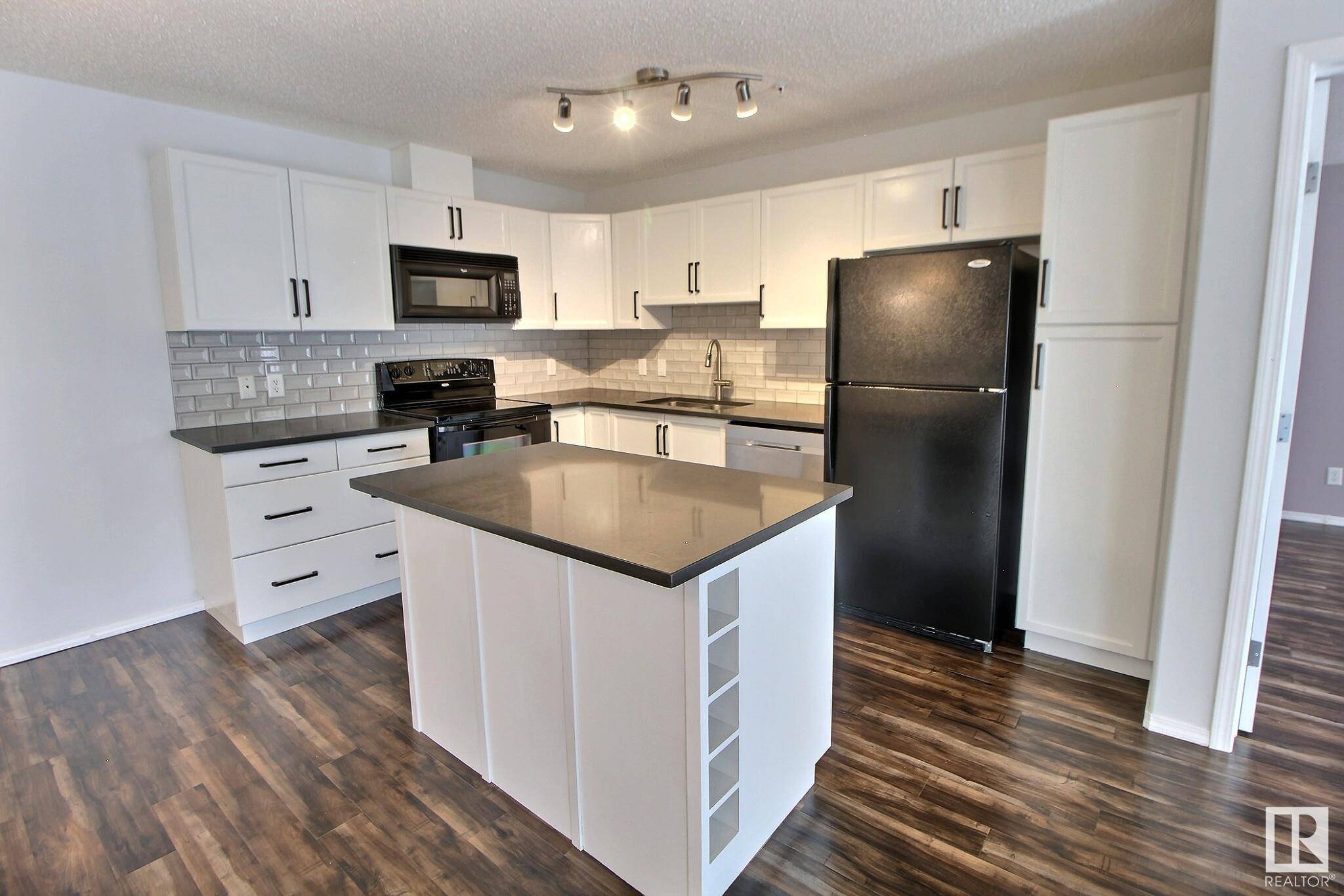 #228 16035 132 ST NW, Edmonton, AB T6V 0B4