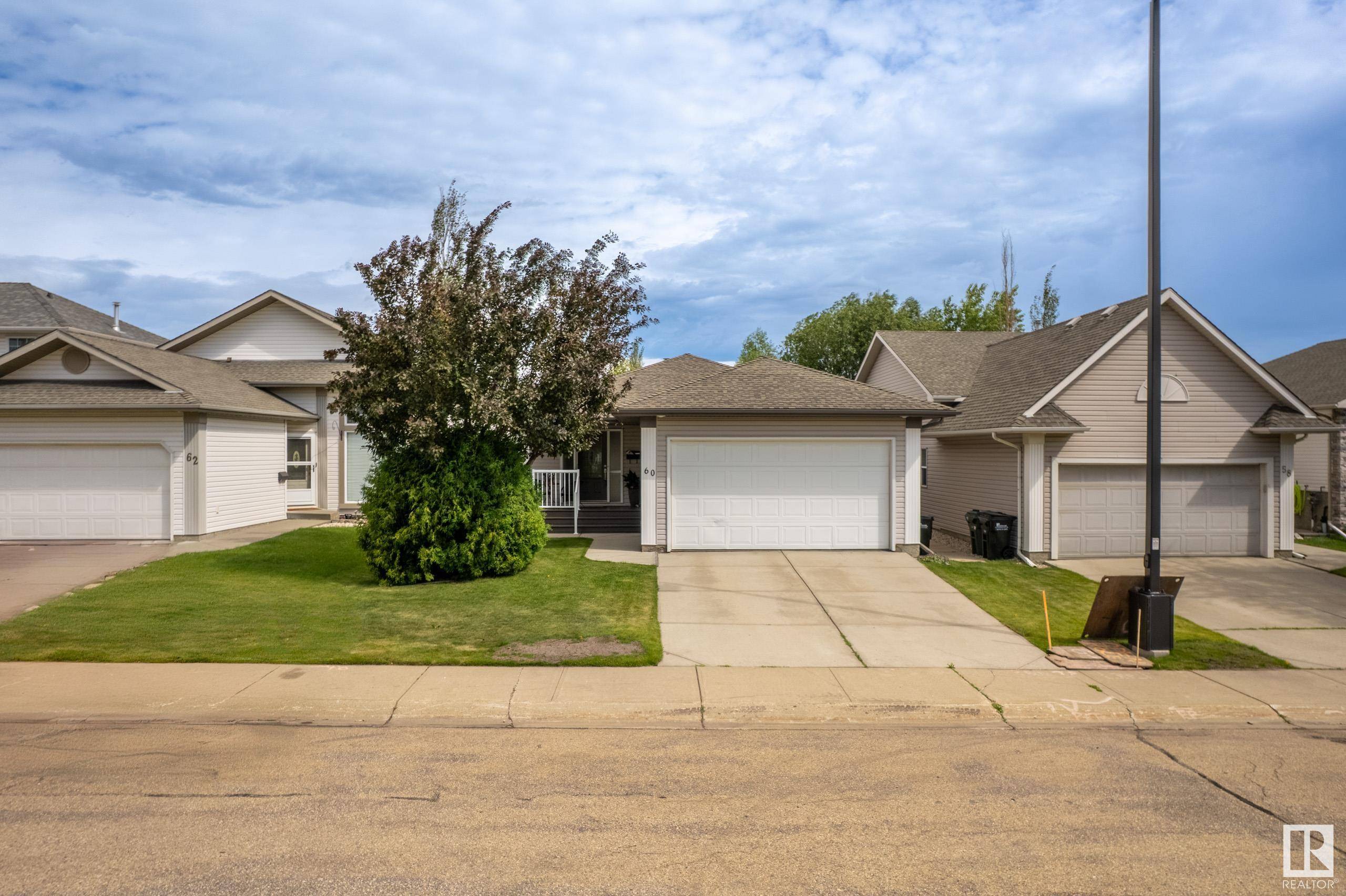 60 RIDGEPOINT WY, Sherwood Park, AB T8A 6B2