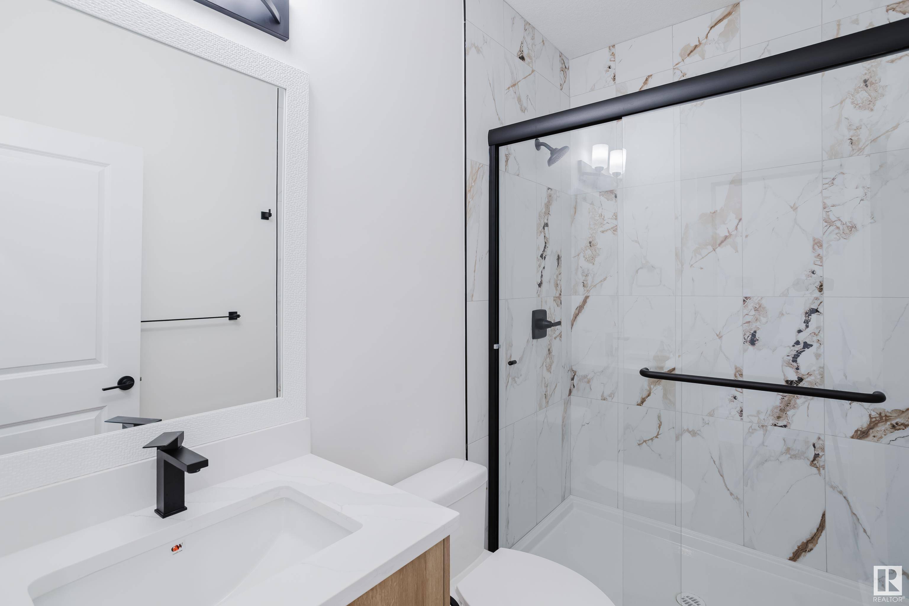 Edmonton, AB T6M 3H9,18903 24 AV NW