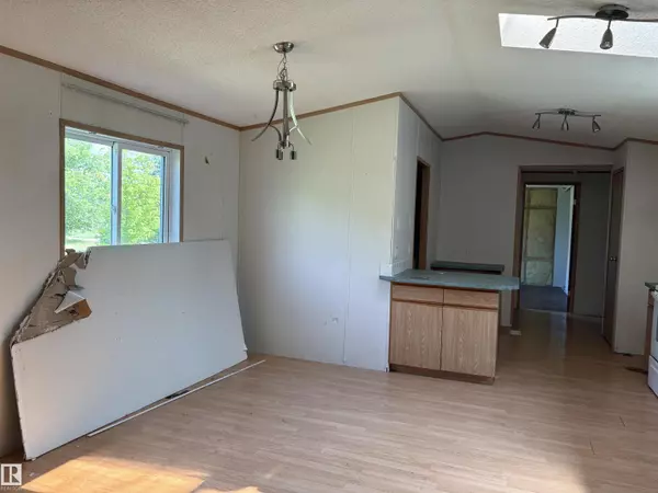 Egremont, AB T0A 0Z0,Address not disclosed