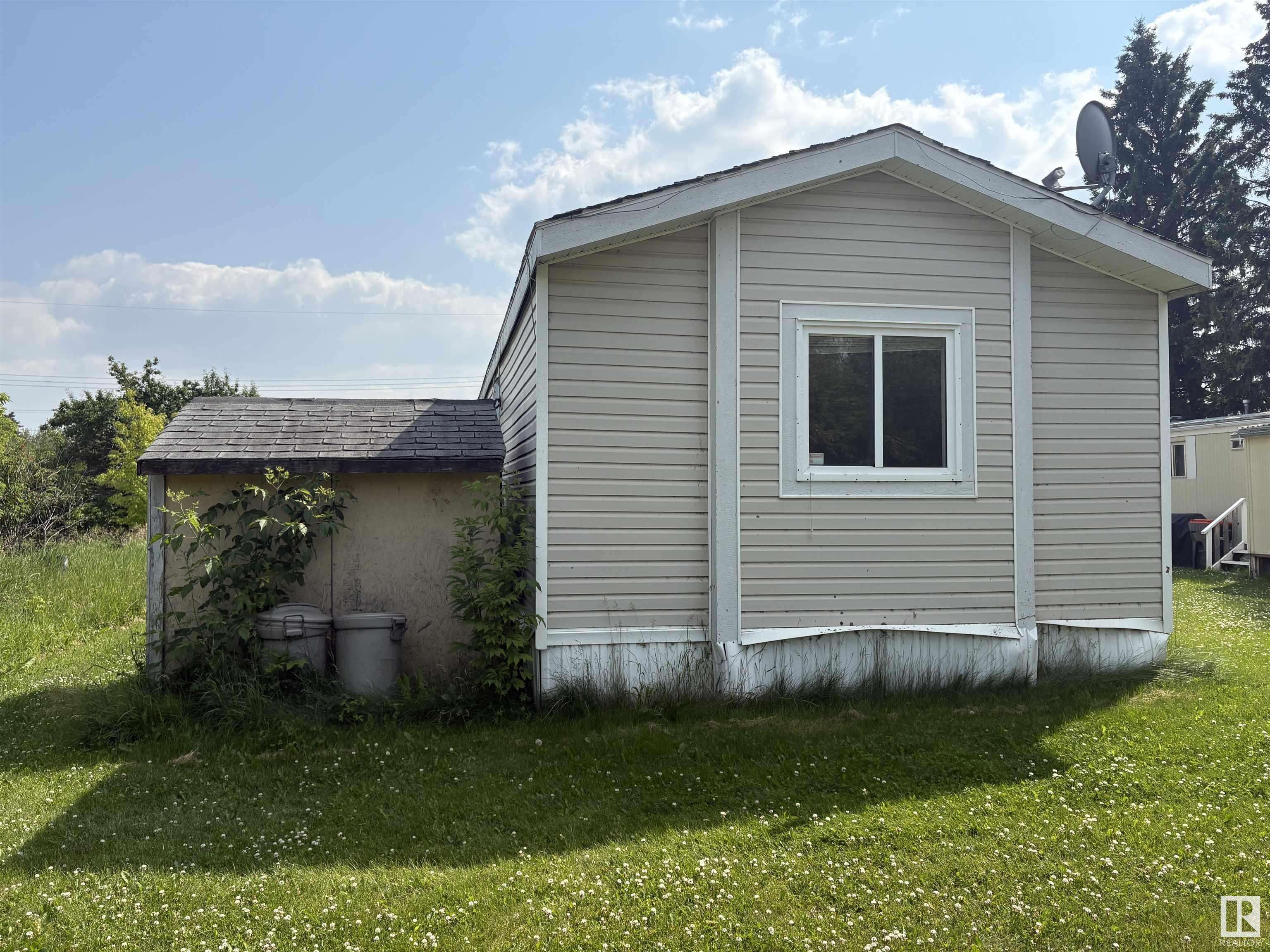 Egremont, AB T0A 0Z0,Address not disclosed