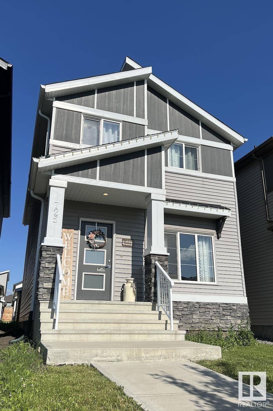 725 BERG LO, Leduc, AB T9E 1G9