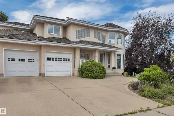Edmonton, AB T6R 2C8,311 FERRIS WY NW