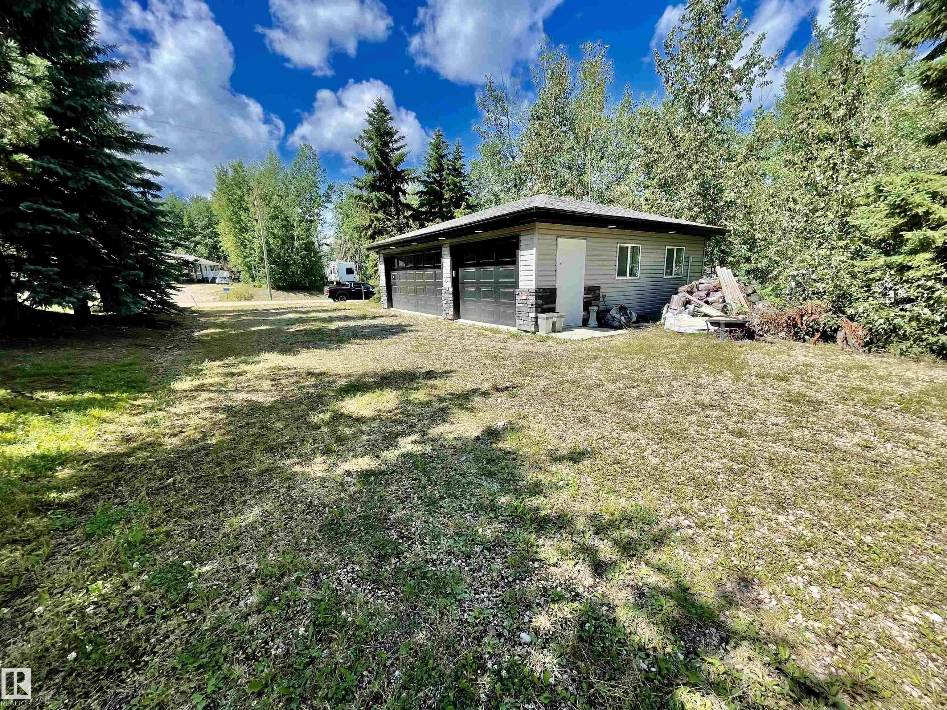 6 Village West,  Rural Wetaskiwin County,  AB T0C 2V0