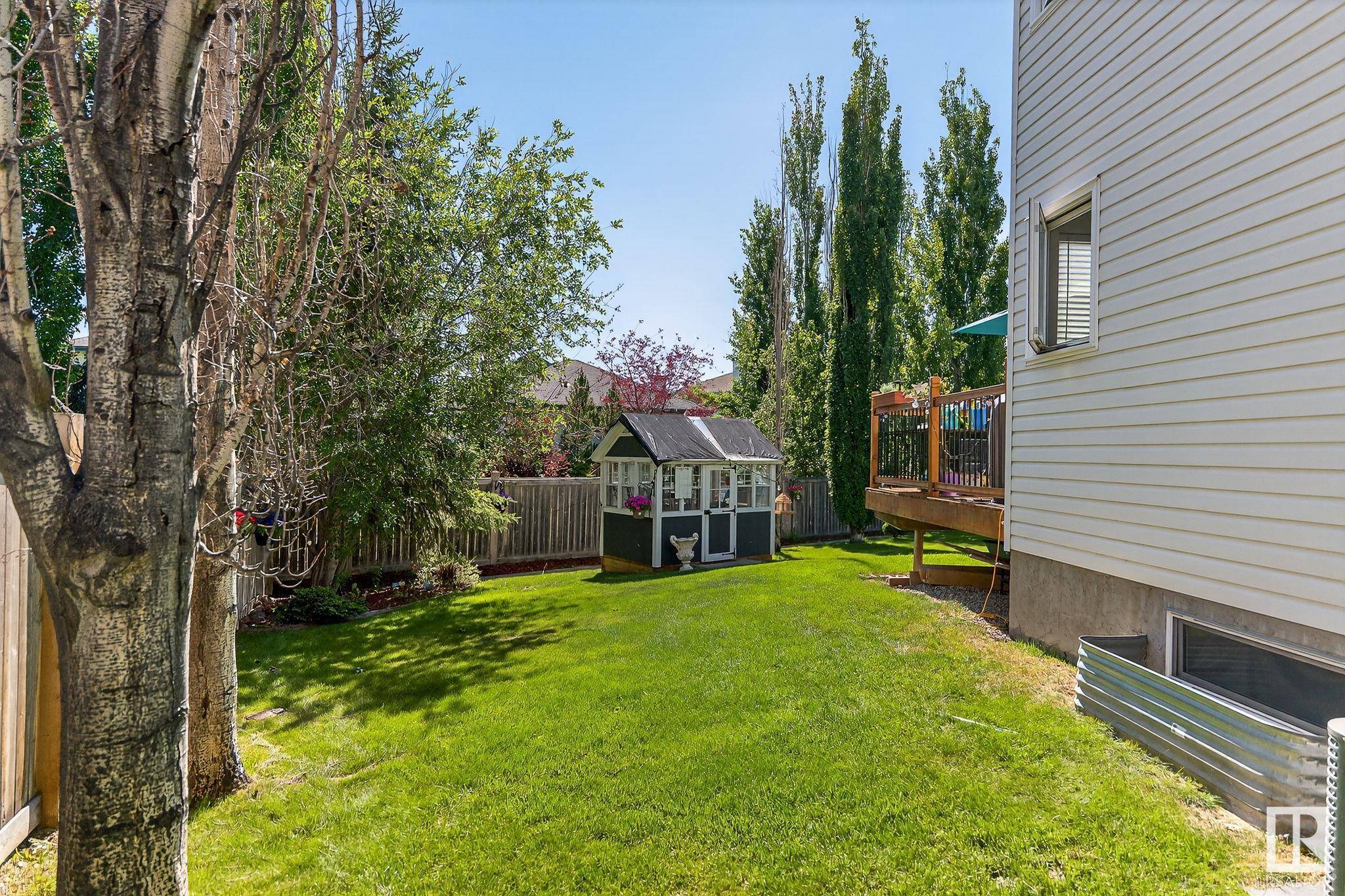 Edmonton, AB T6J 7C3,1103 117 ST NW
