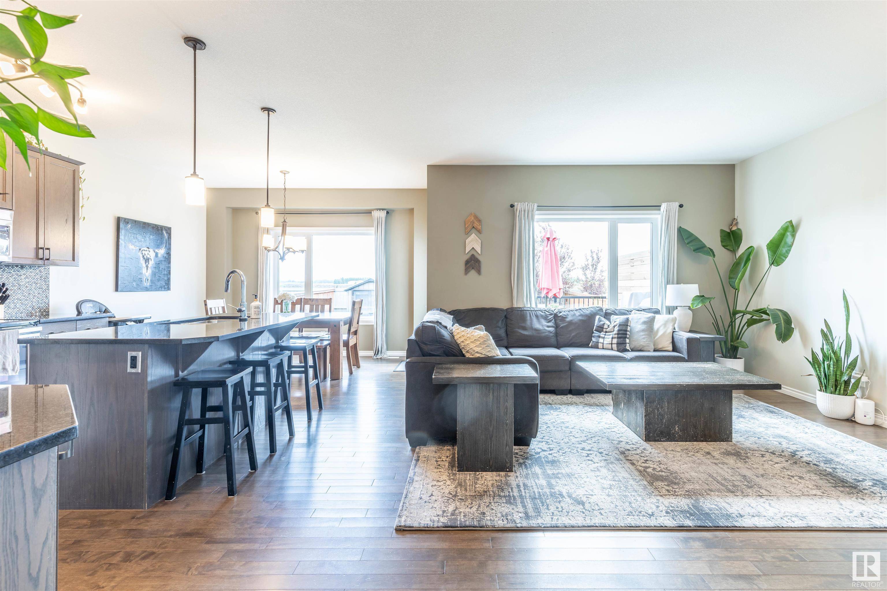 Leduc, AB T9E 1C2,13 Sandalwood PL