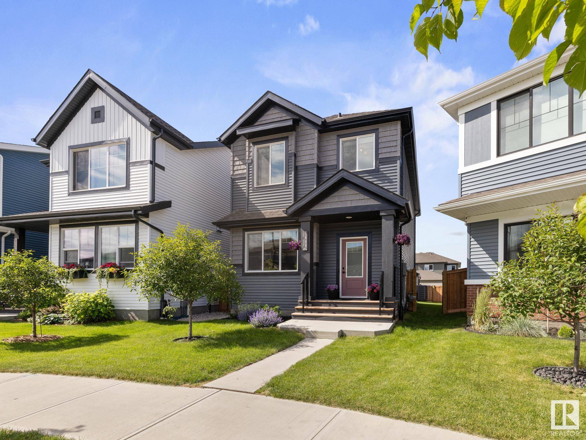 1649 PLUM CIRCLE CI SW, Edmonton, AB T6X 2Y5