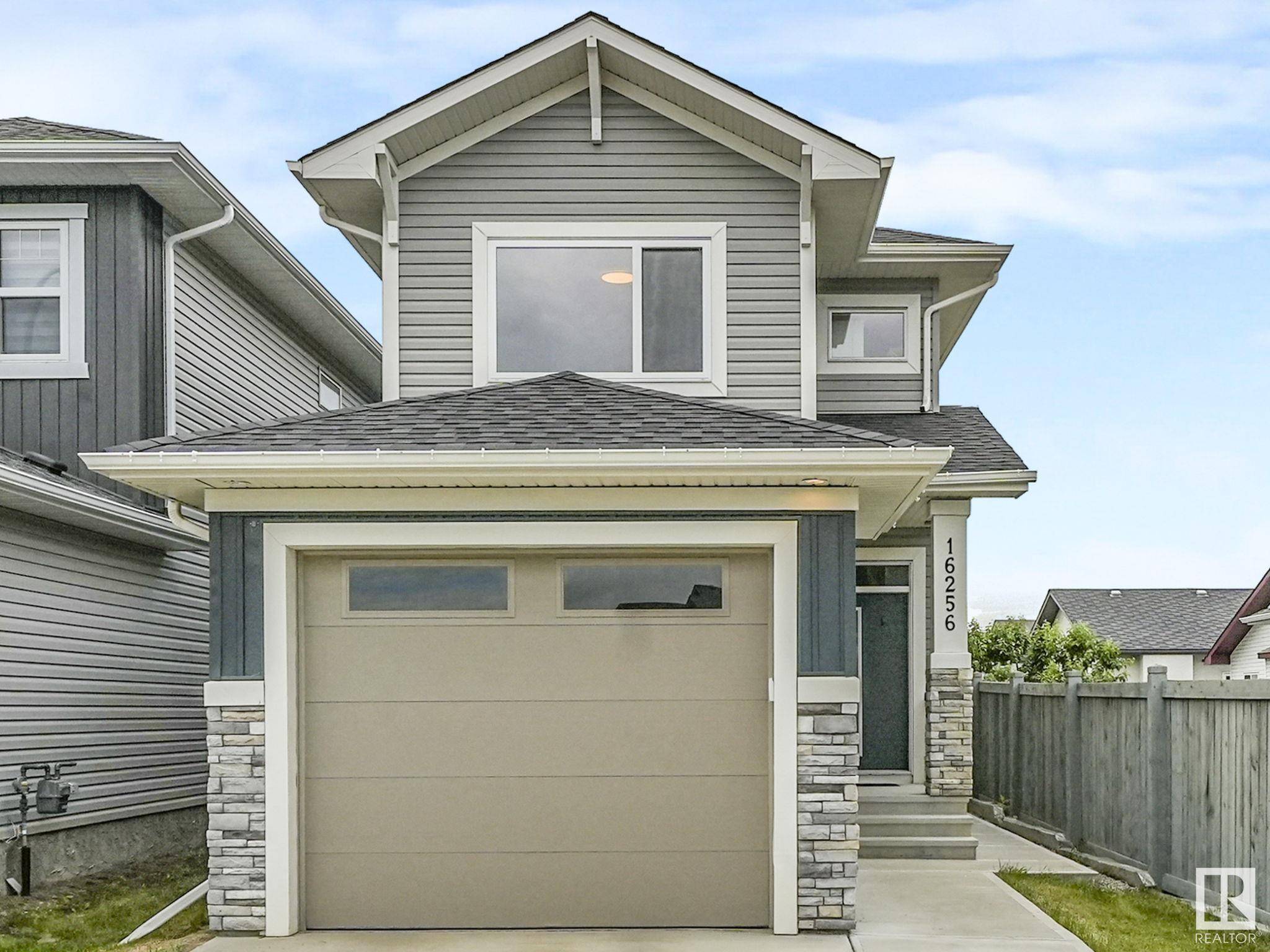 16256 64 ST NW, Edmonton, AB T5Y 3E2
