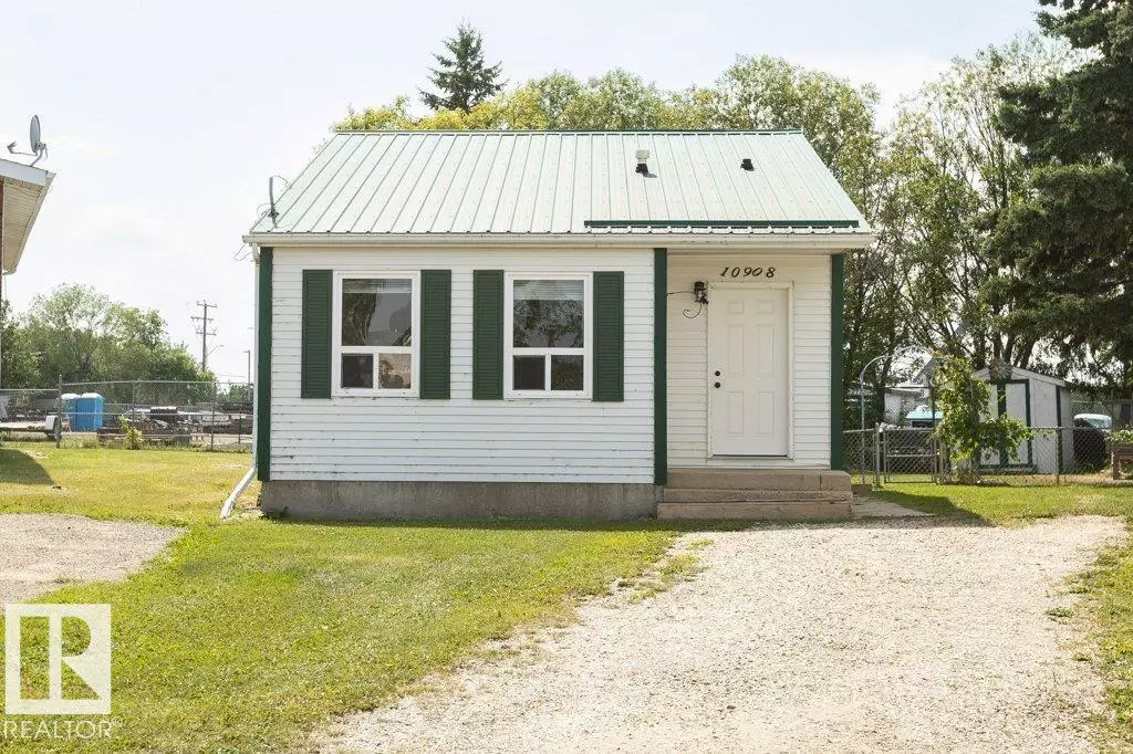 Westlock, AB T7P 1A8,10908 105 AV
