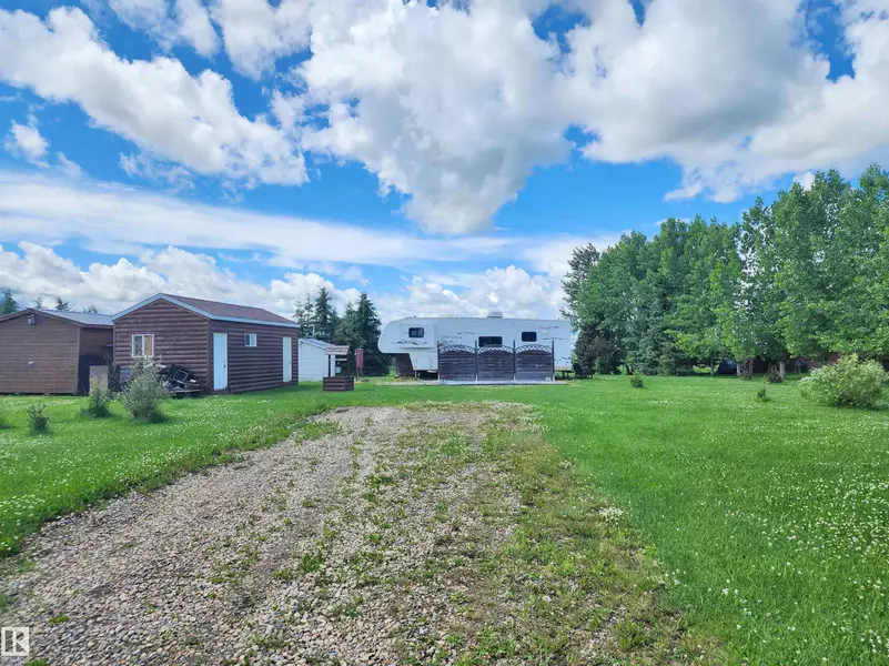 #553 461032 HWY 13, Rural Wetaskiwin County, AB T0C 0T0
