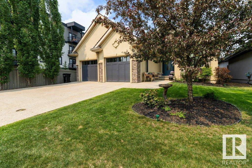 Edmonton, AB T6W 0V4,1188 ADAMSON DR SW