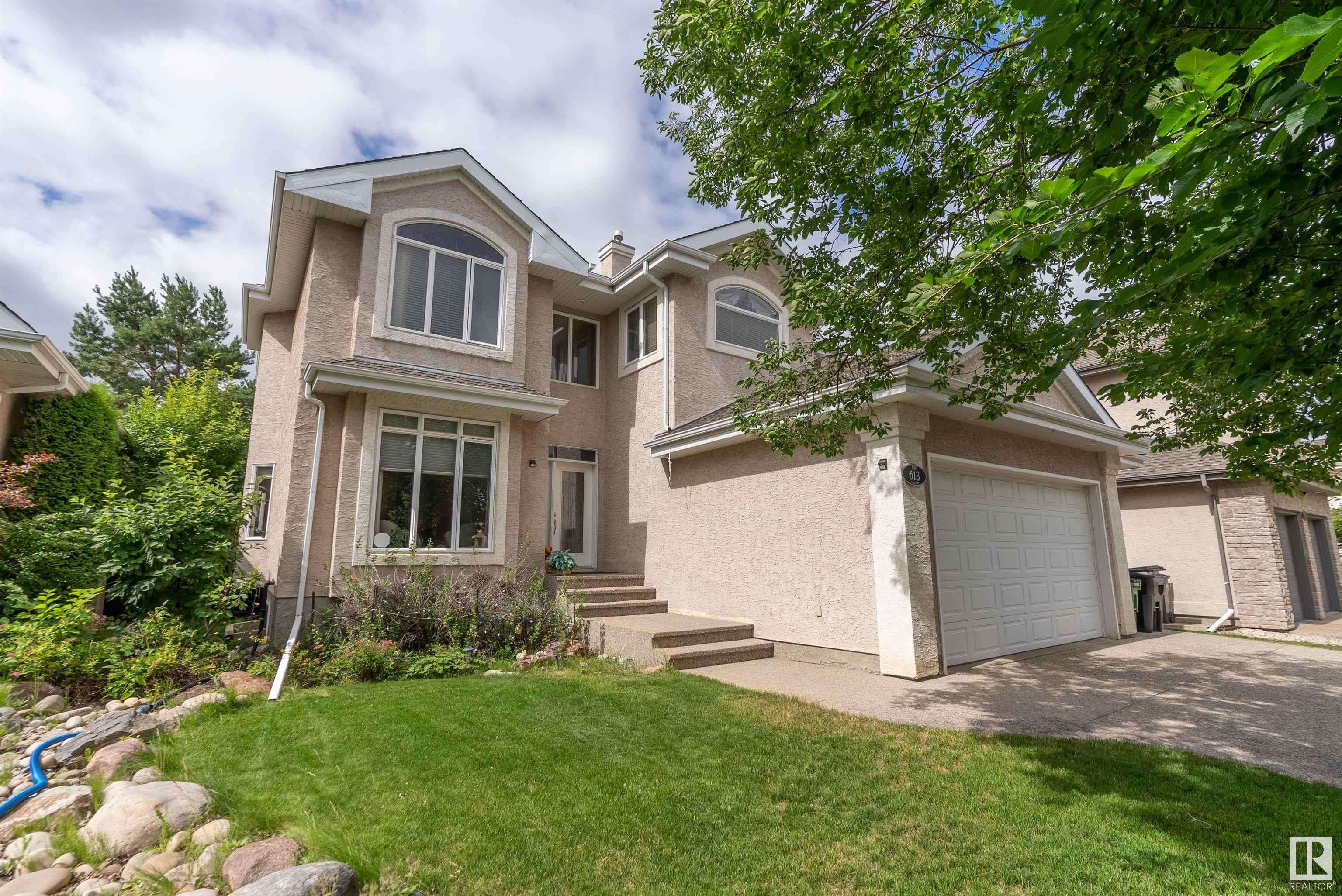 Edmonton, AB T6R 3C4,613 TODD LI NW
