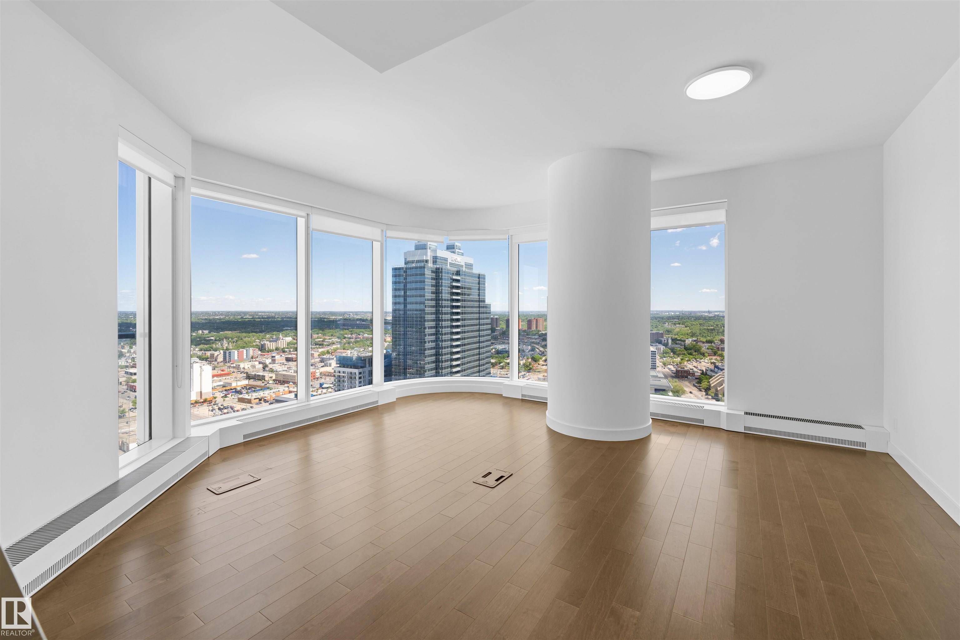 Edmonton, AB T5J 0K6,#2503 10360 102 ST NW
