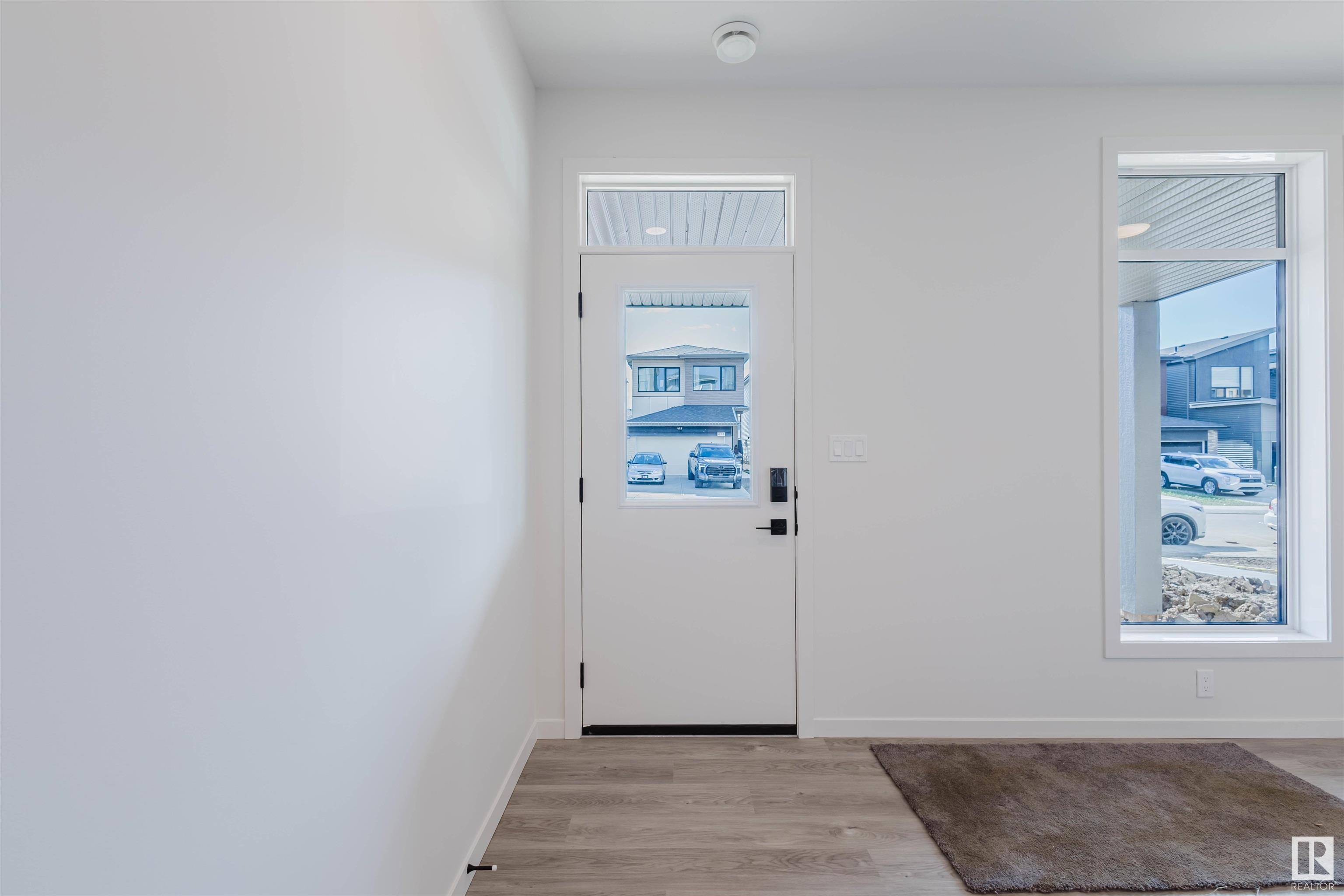Edmonton, AB T6X 3C9,415 33 ST SW