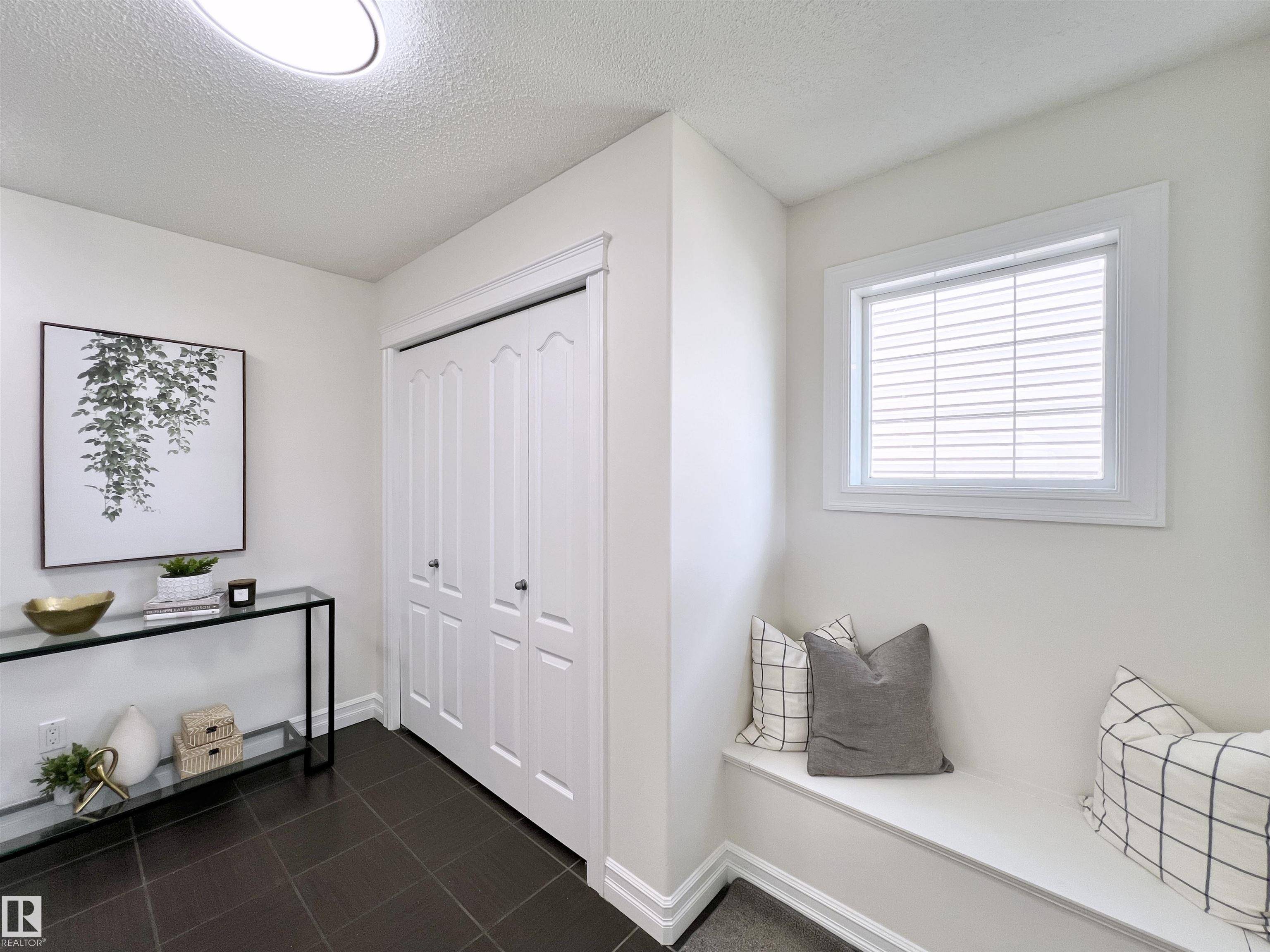 Edmonton, AB T6W 0Z9,11507 16 AV SW