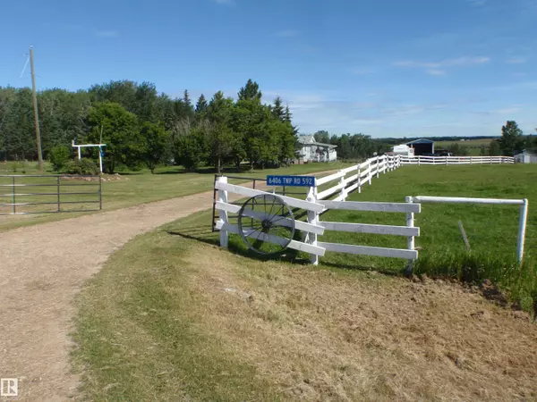 Rural Lac Ste. Anne County, AB T0E 2A0,6406 TWP RD 592
