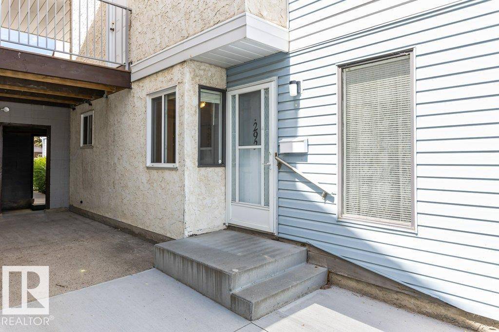 Edmonton, AB T5X 5T7,292 LANCASTER TC NW