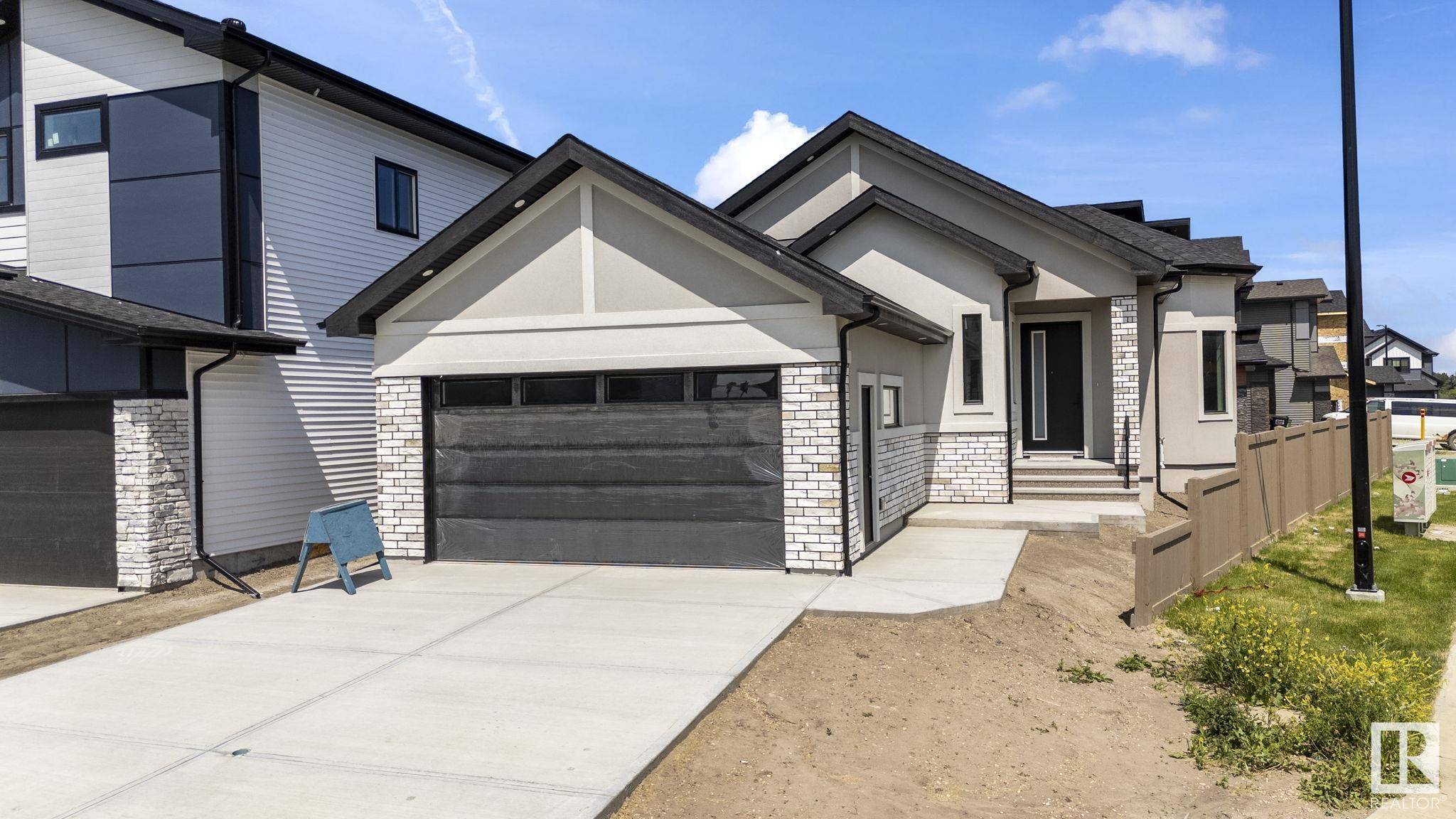 Edmonton, AB T5Y 4J3,296 165 AV NE