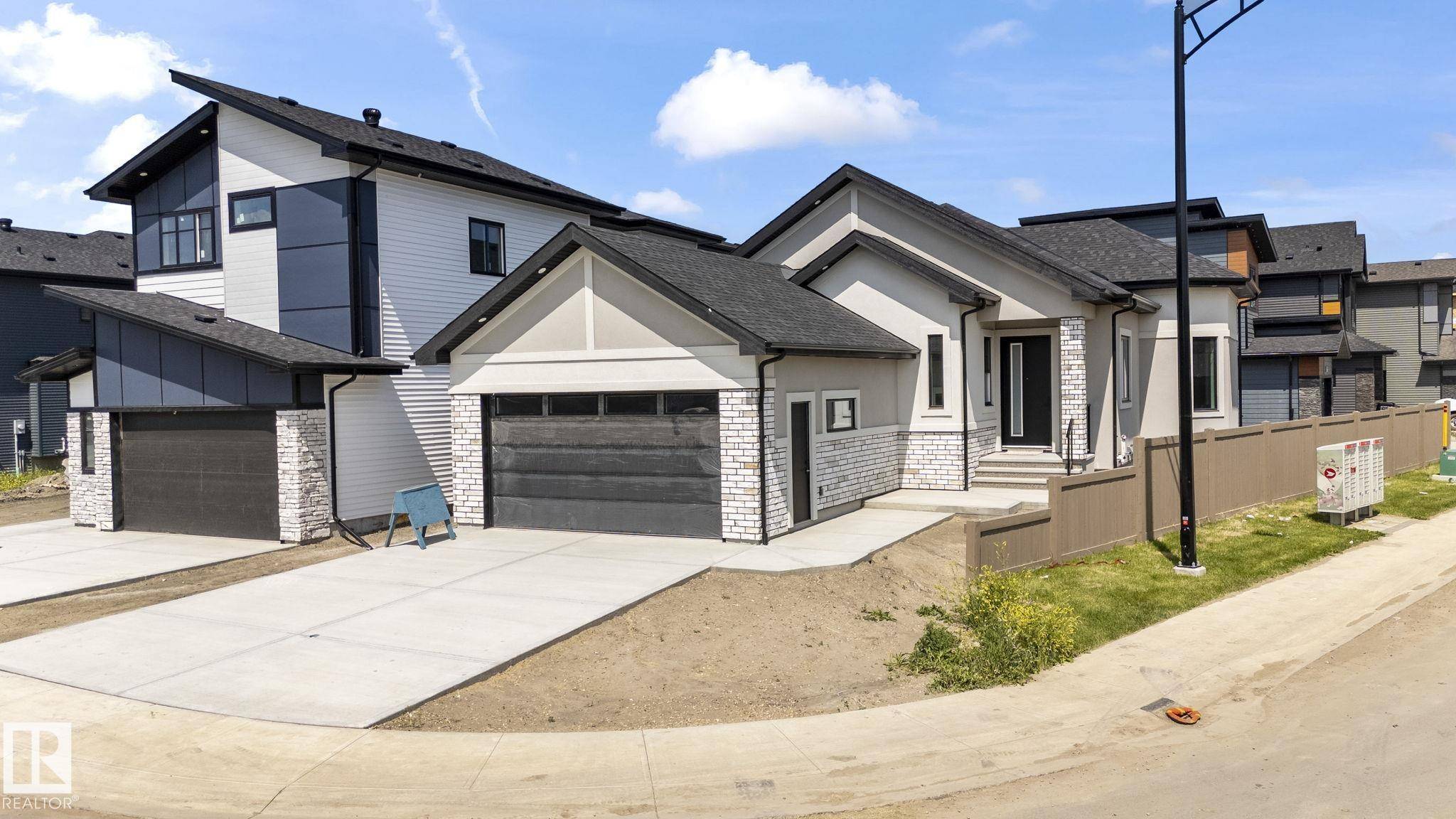 296 165 AV NE, Edmonton, AB T5Y 4J3