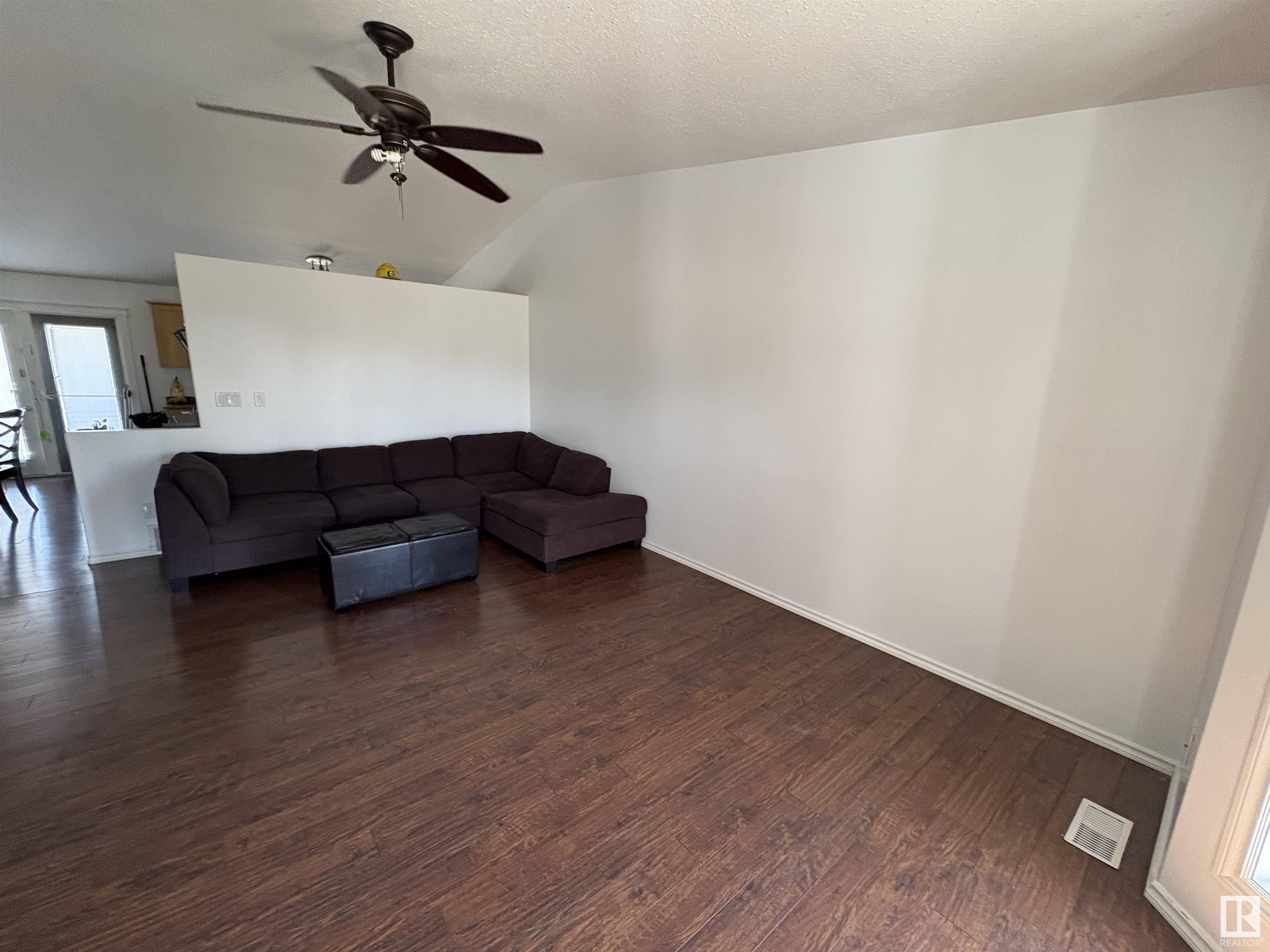 Smoky Lake Town, AB T0A 3C0,5609 45 ST