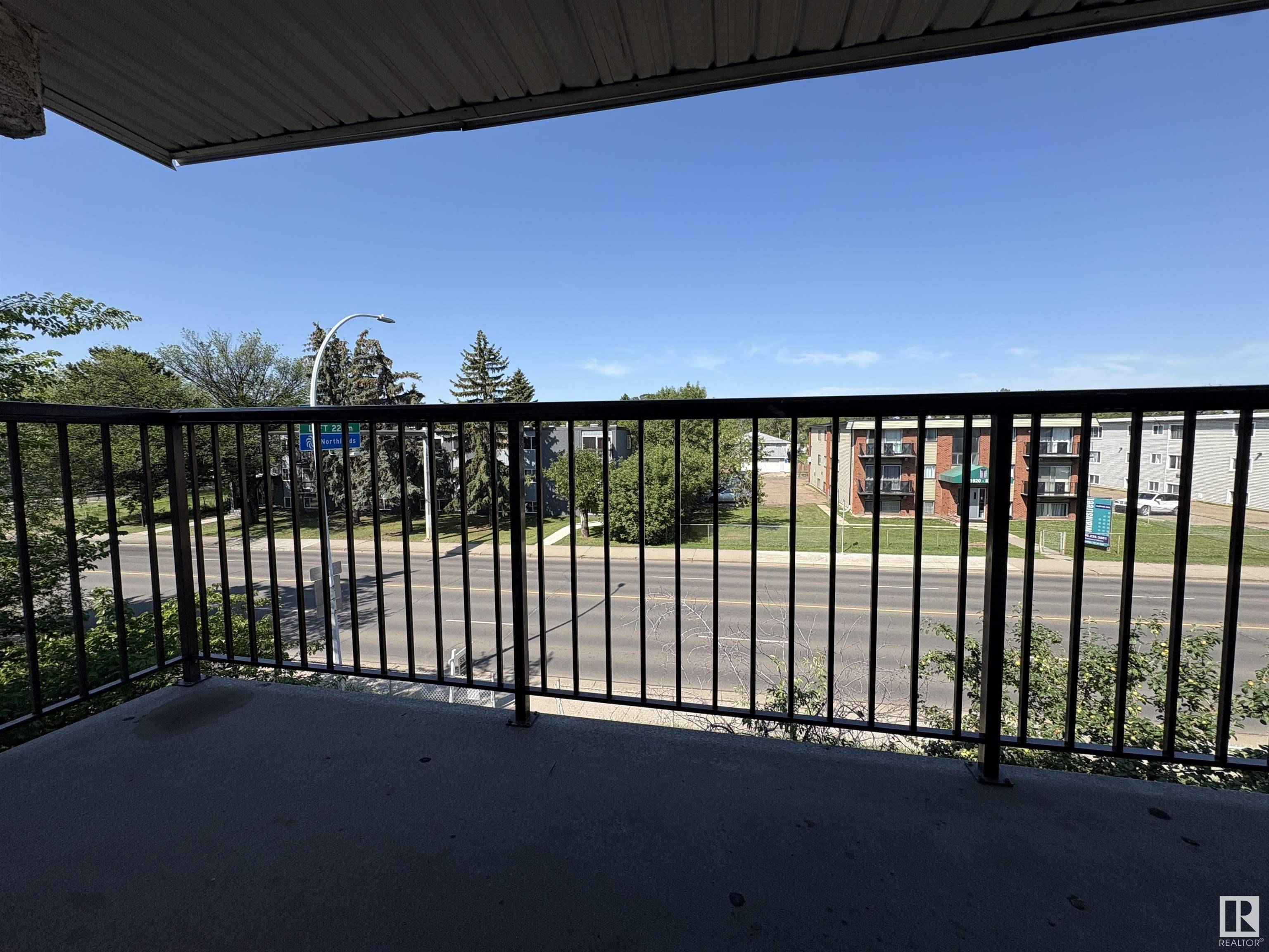 Edmonton, AB T5B 2W4,#301 11919 82 ST NW