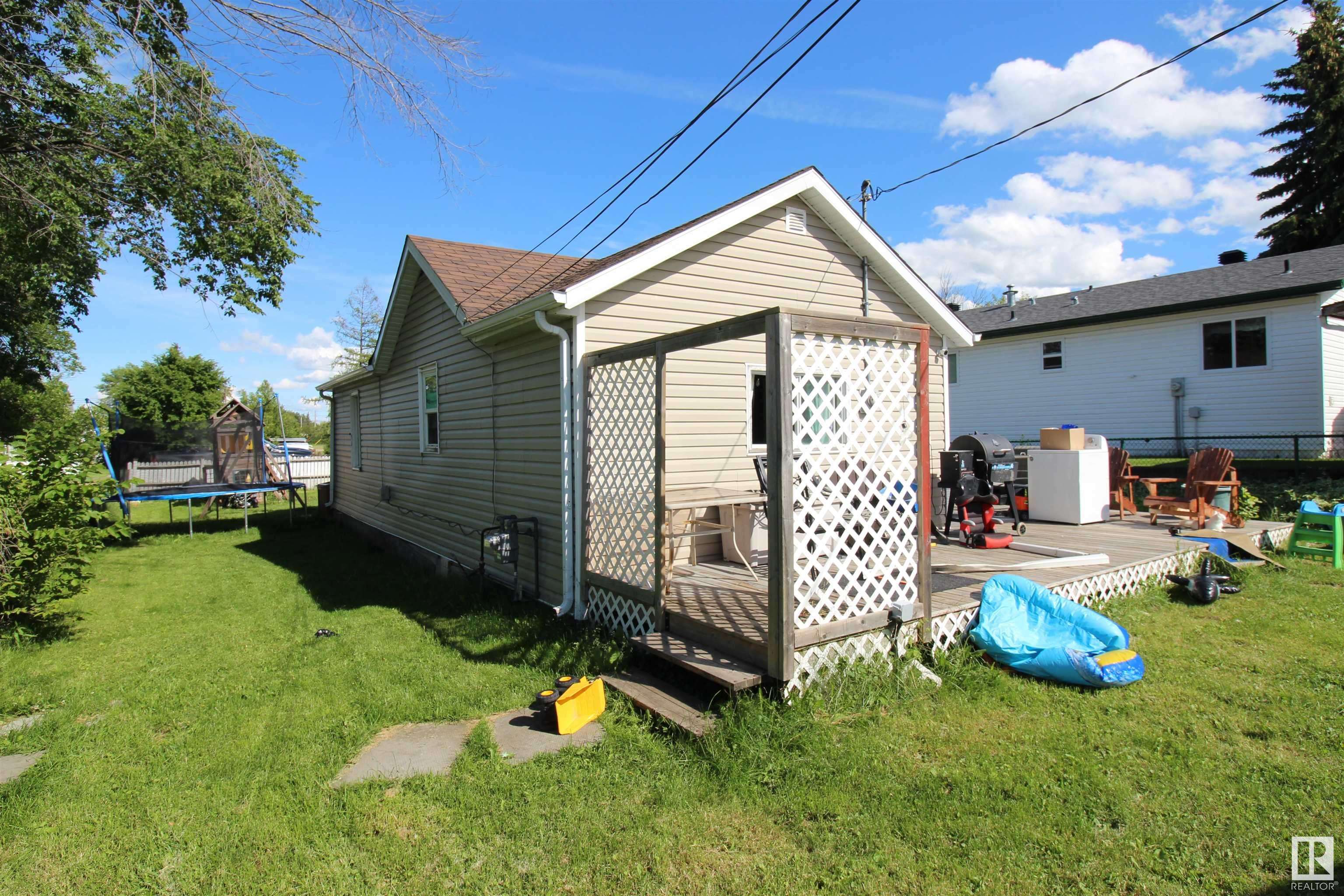 Mayerthorpe, AB T0E 1N0,4722 53 ST