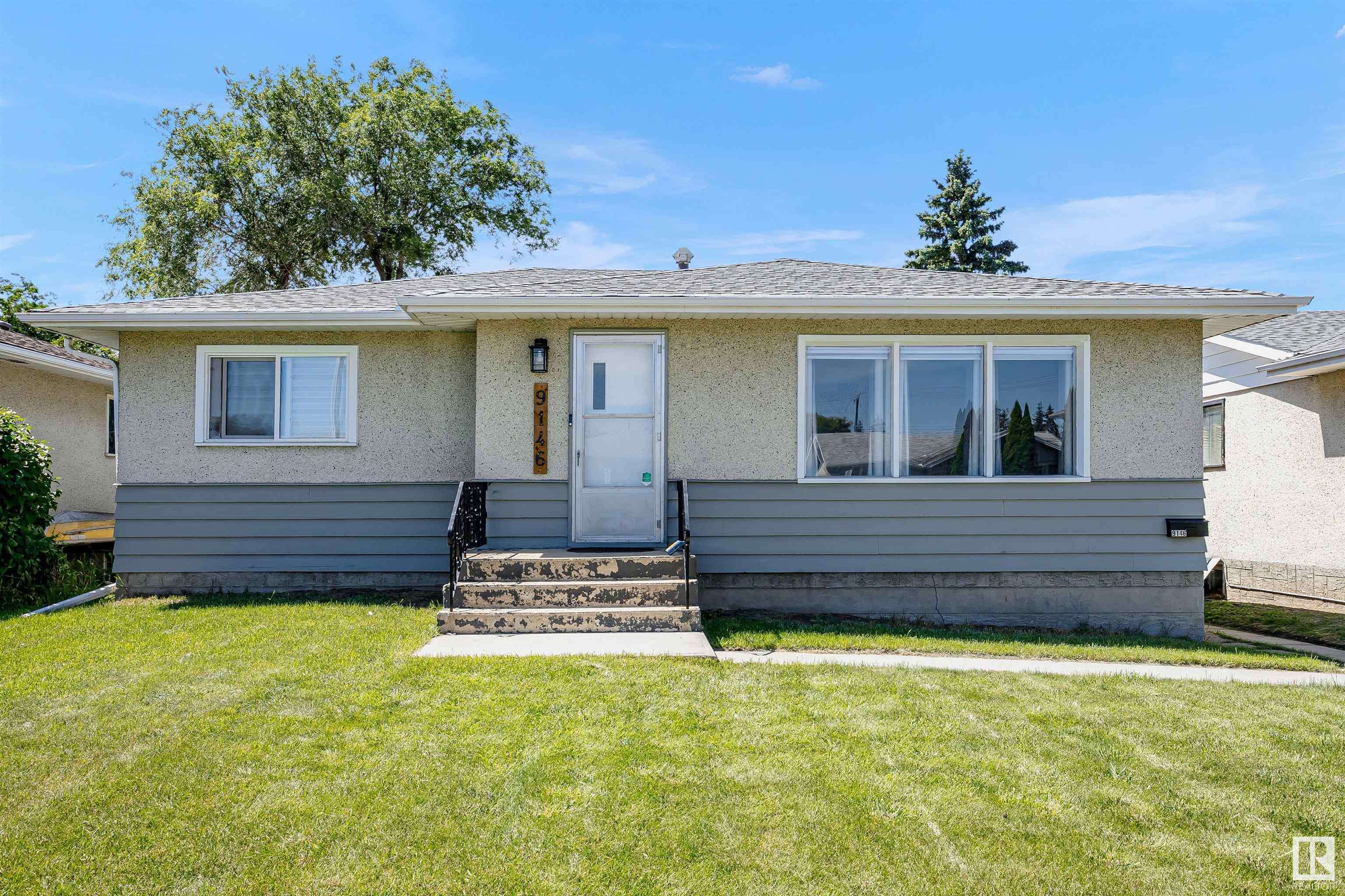 9146 152 ST NW, Edmonton, AB T5R 1M4