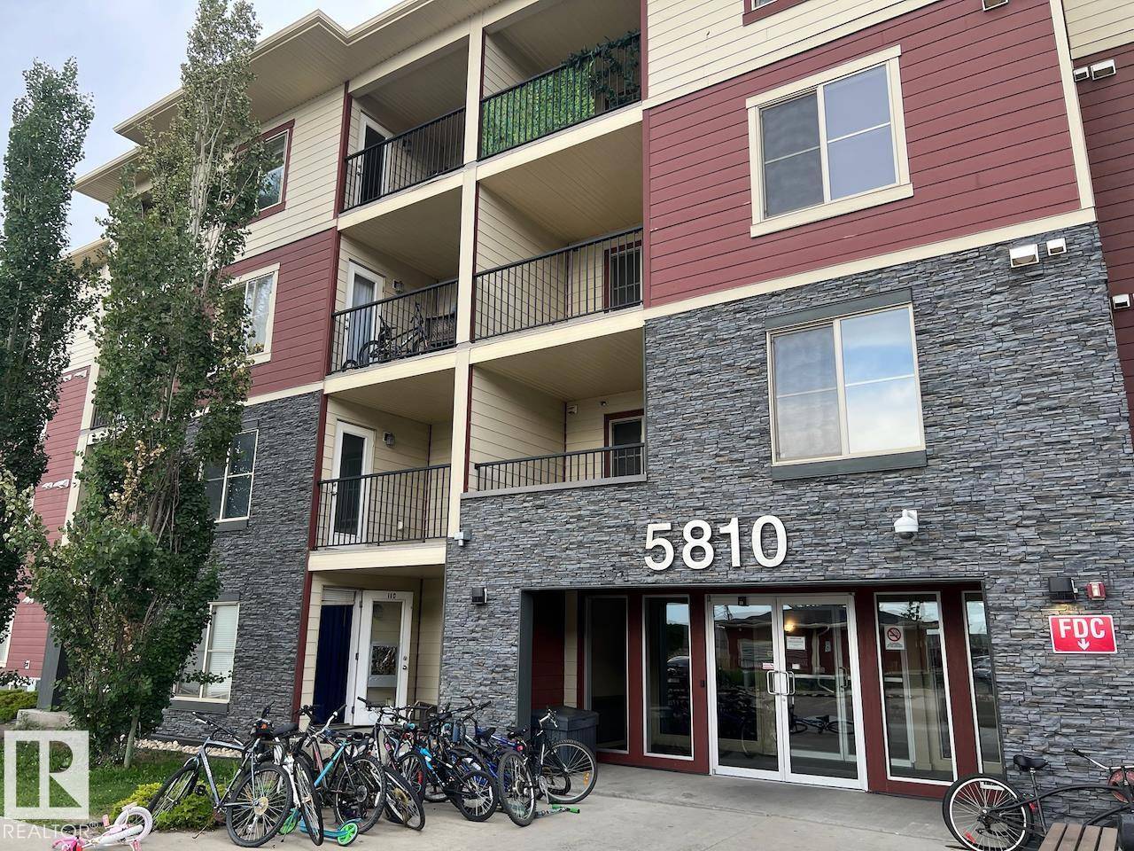 Edmonton, AB T6R 0W3,#403 5810 MULLEN PL NW