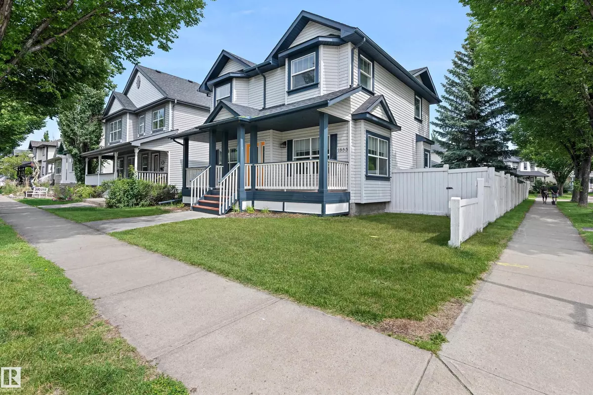 Edmonton, AB T5R 2W5,1853 TOMLINSON WY NW