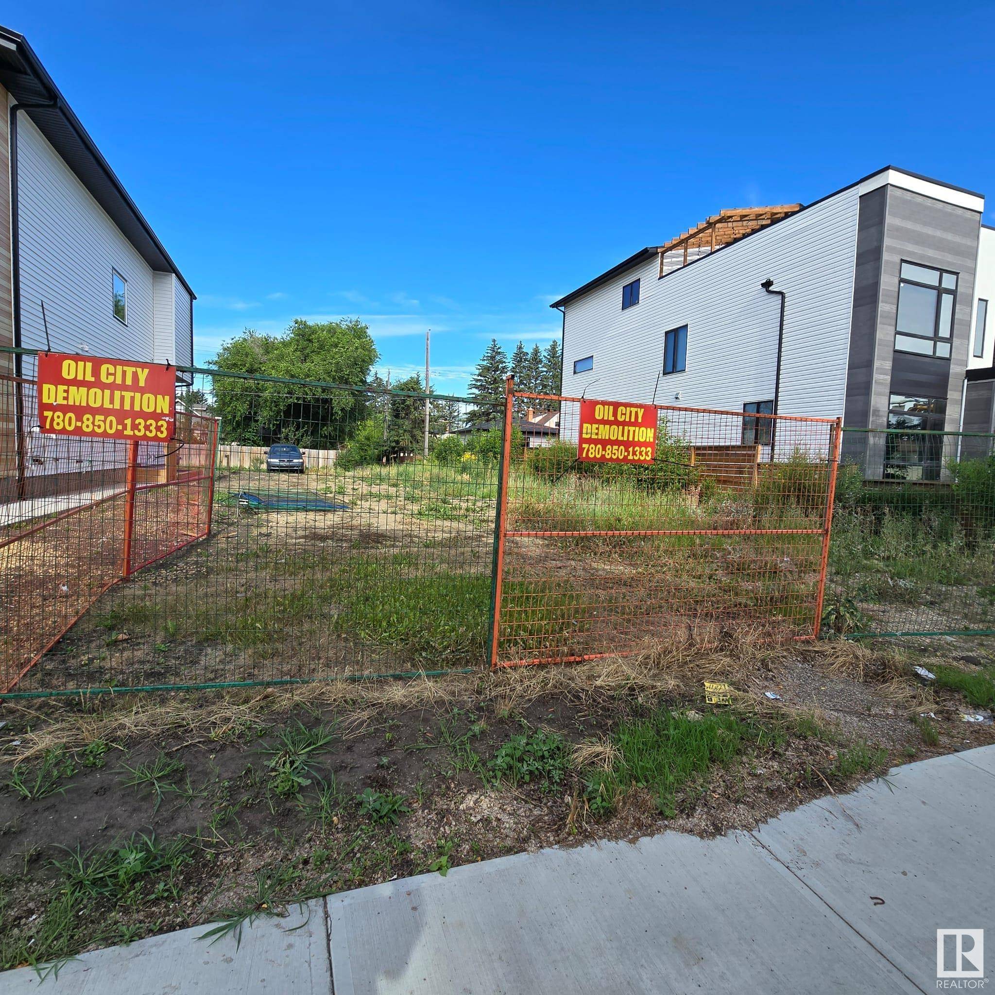 6064 106 STREET NW, Edmonton, AB T6H 2T7
