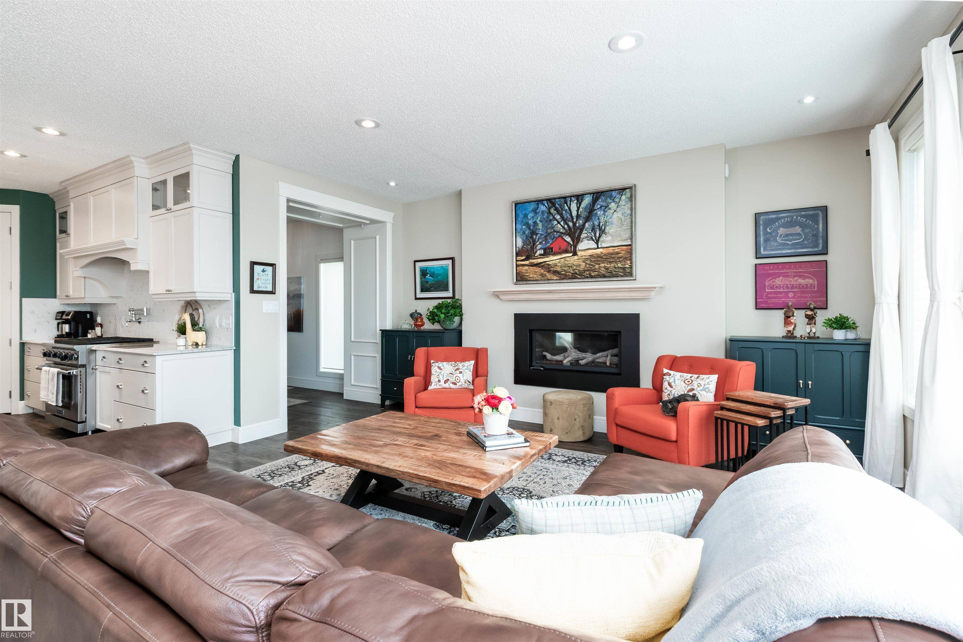 Edmonton, AB T6W 2T1,3687 WESTCLIFF WY SW