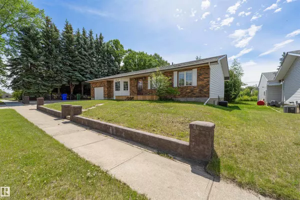 Bruderheim, AB T0B 0S0,5031 51 AV