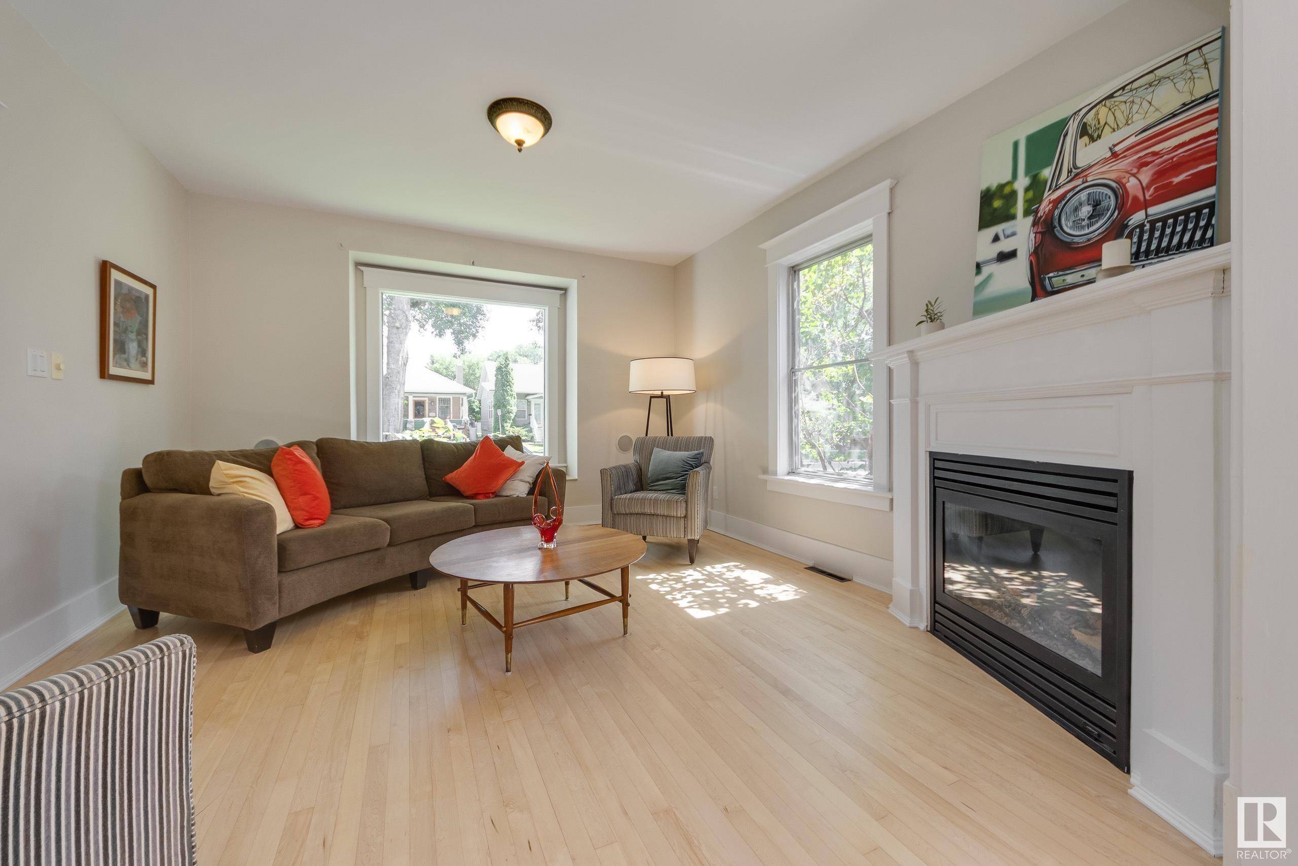 Edmonton, AB T5W 4K1,11118 65 ST NW