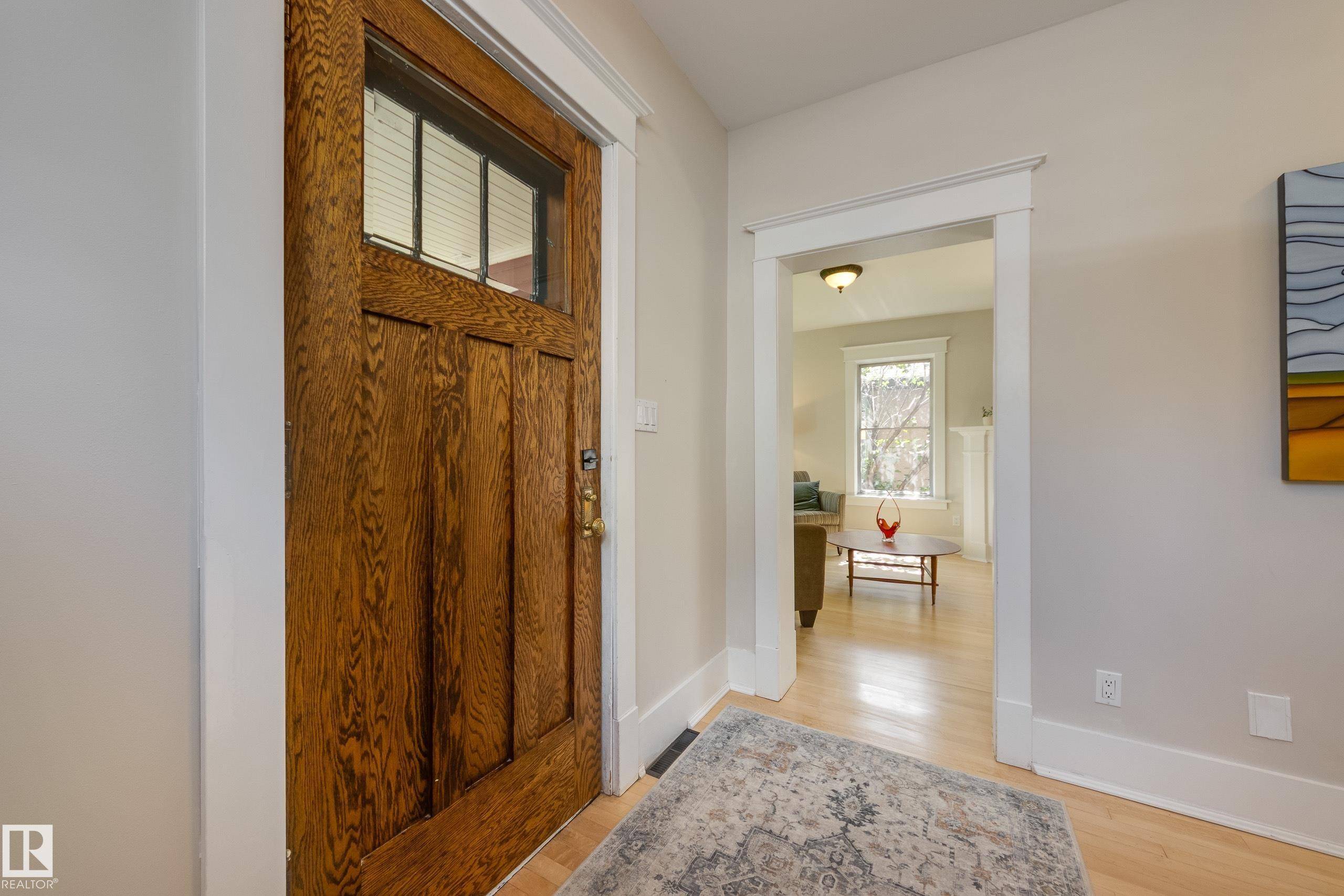 Edmonton, AB T5W 4K1,11118 65 ST NW