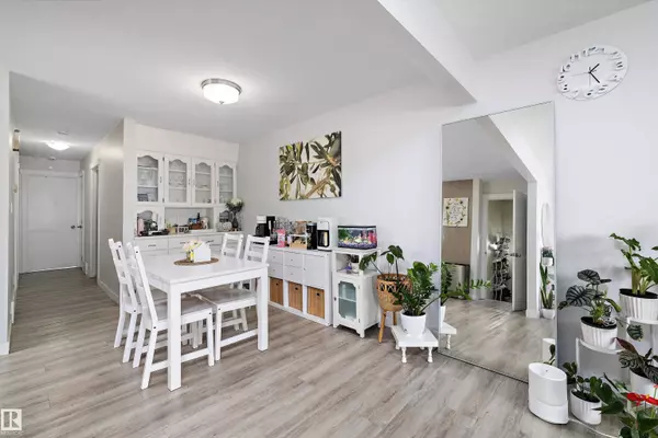 Edmonton, AB T5P 3A3,10229/10231 159 ST NW