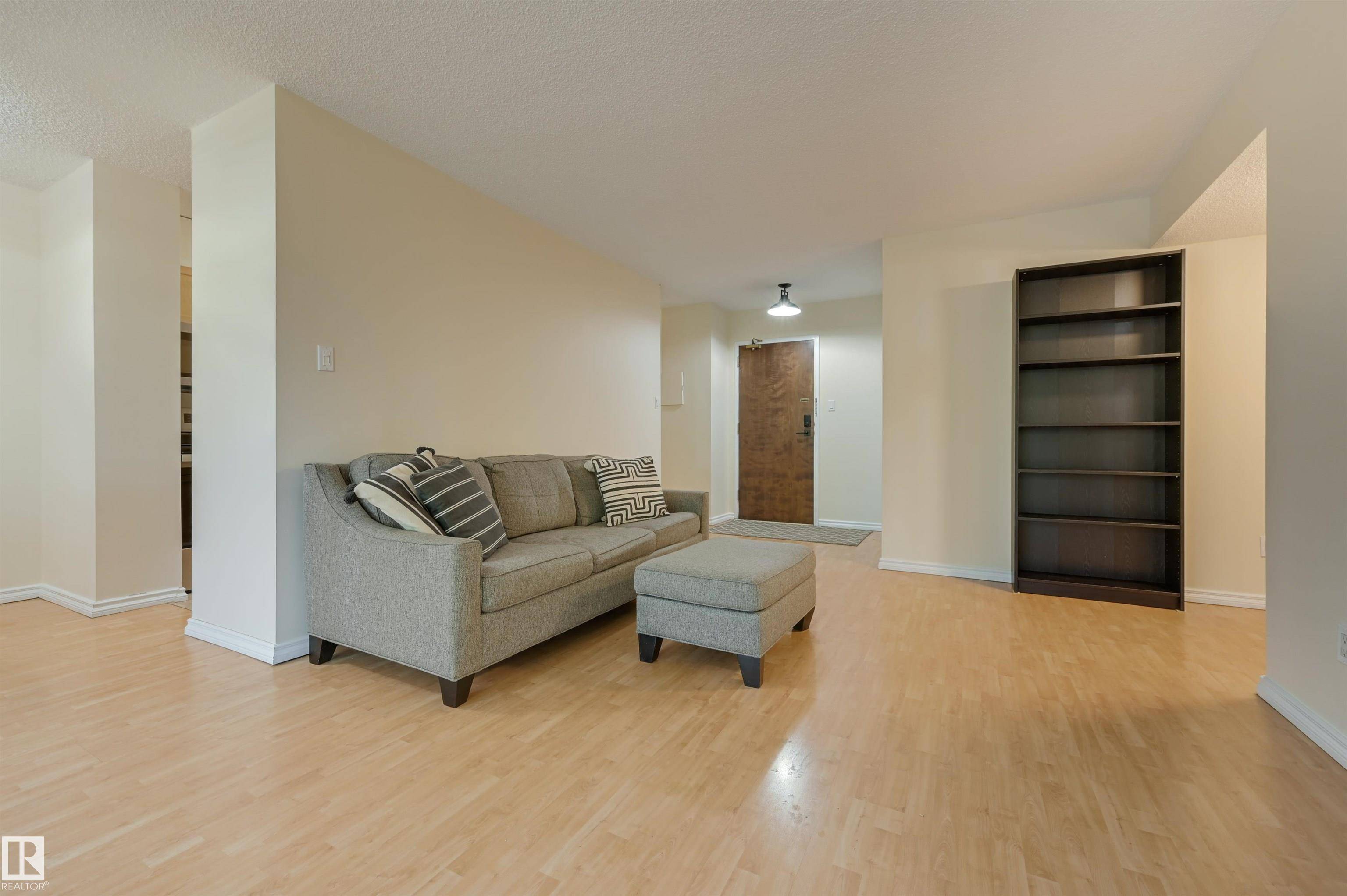 Edmonton, AB T6G 0X1,#407 11011 86 AV NW