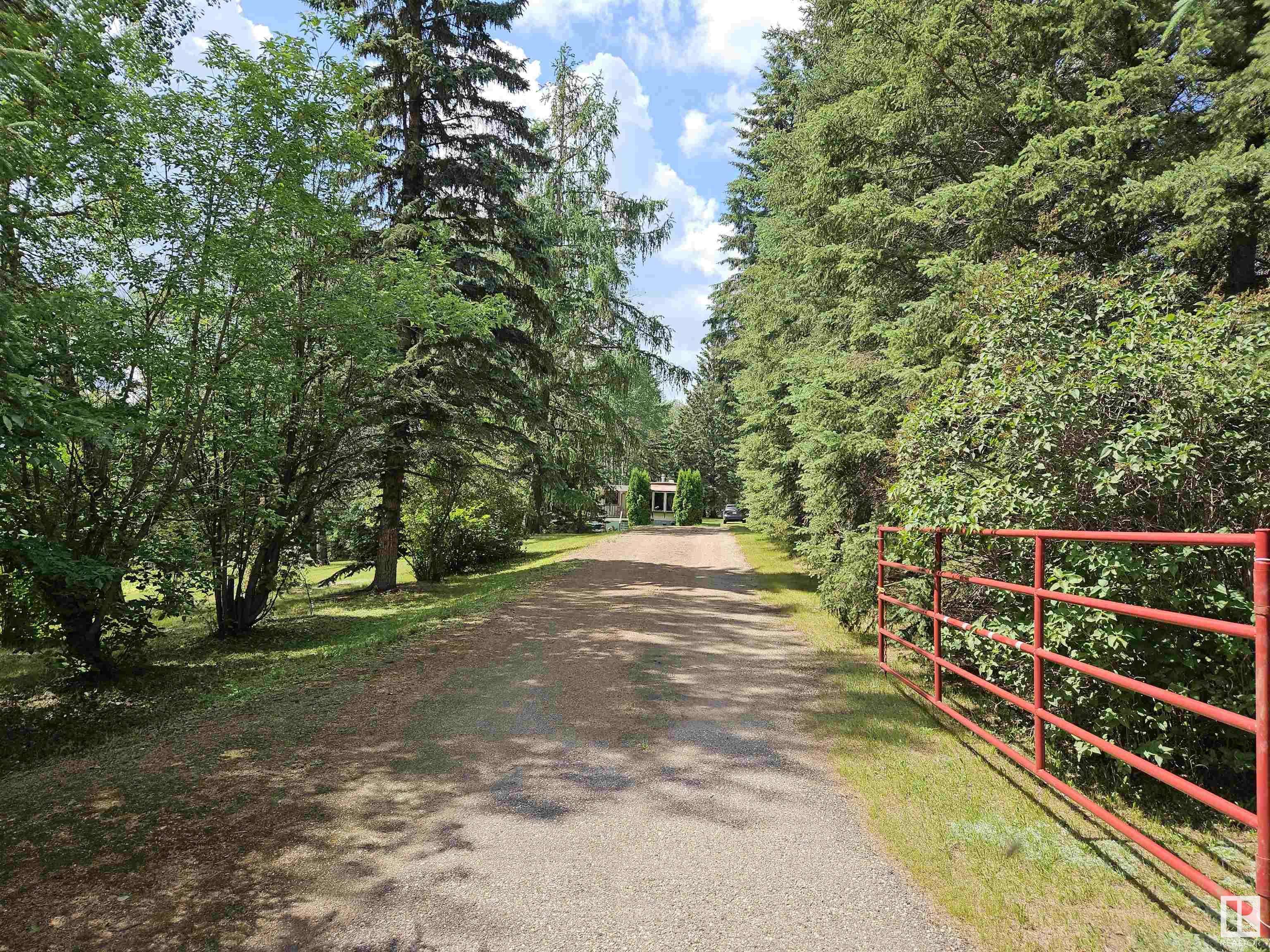 55428 Secondary Highway 881, Rural St. Paul County, AB T0A 3A0
