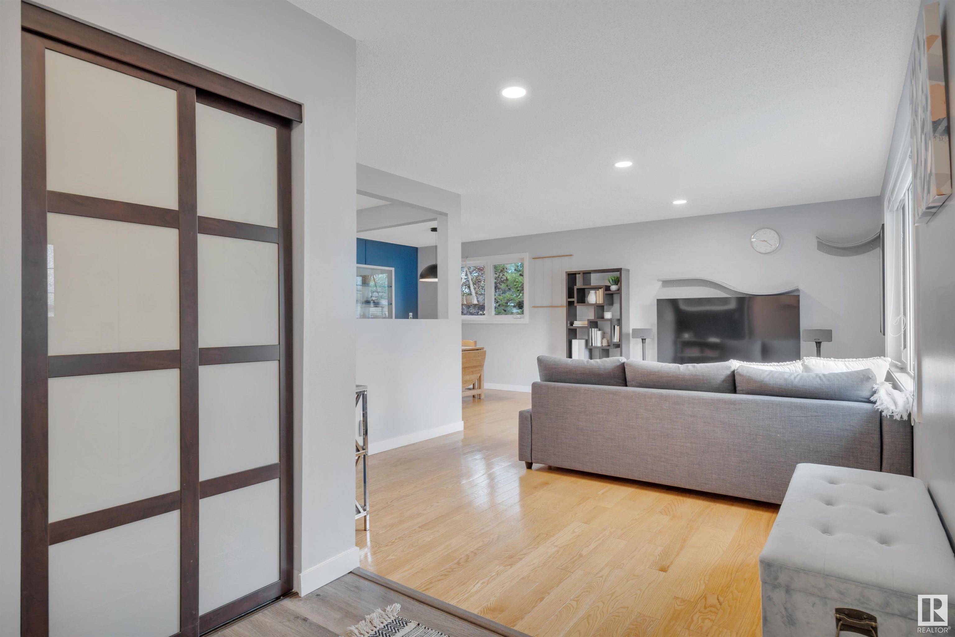 Sherwood Park, AB T8A 2H3,26A ROSEWOOD DR