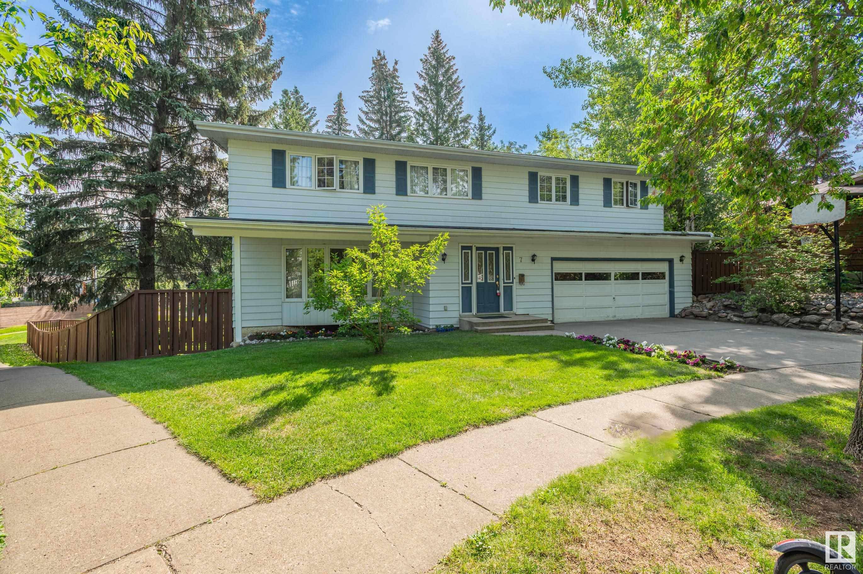 St. Albert, AB T8N 1R7,7 GLACIER PL