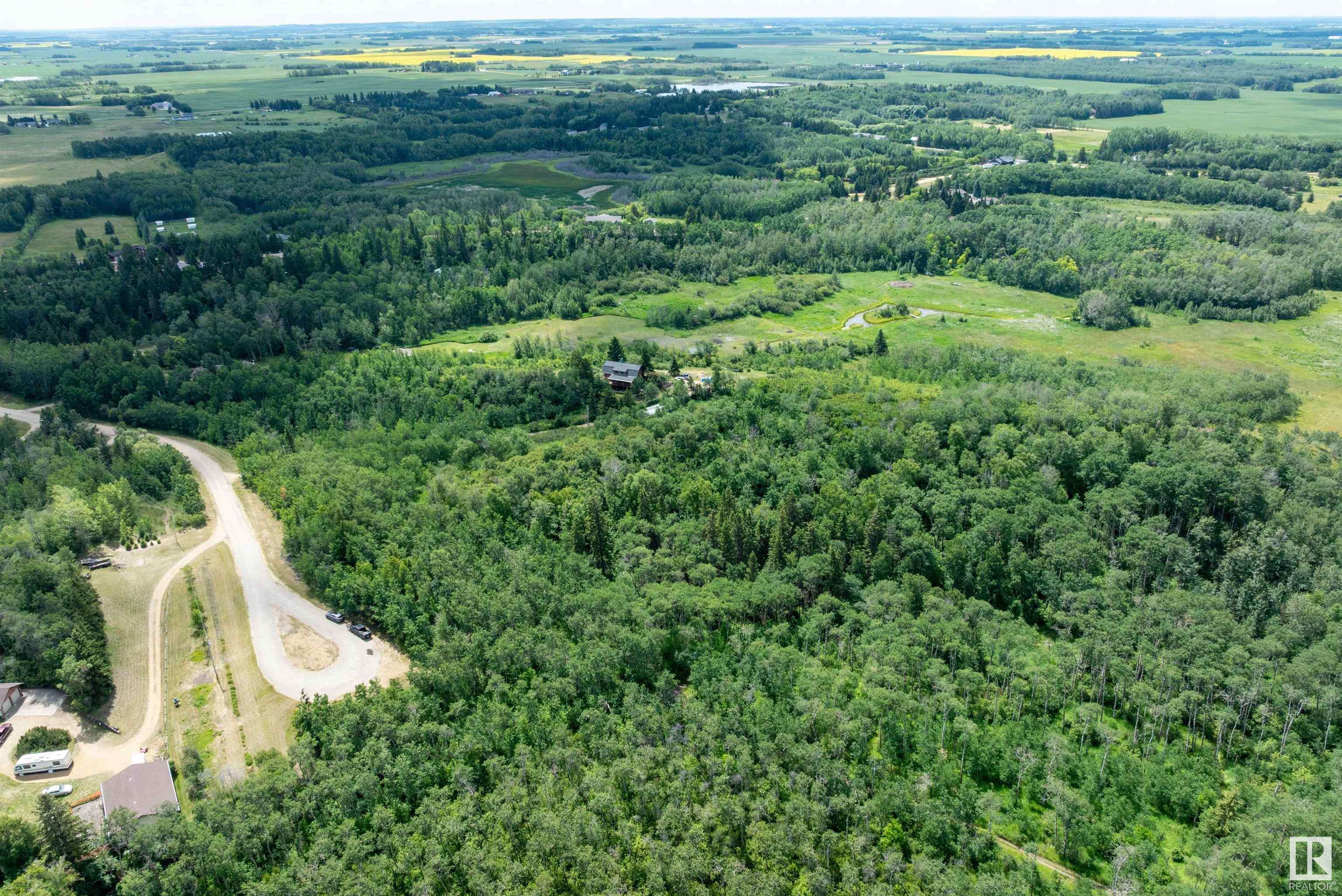 4;24;46;28 N, Rural Wetaskiwin County, AB T9E 2E9