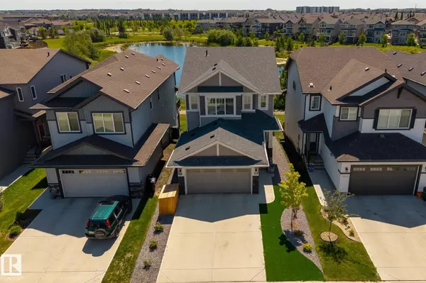 Edmonton, AB T6W 4C2,3306 PARKER LO SW