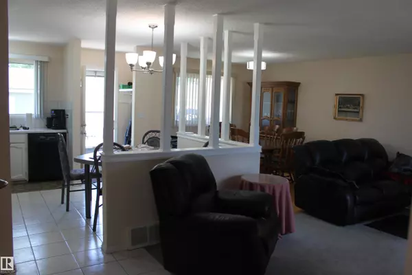 Morinville, AB T0G 1P0,102 Grandin DR