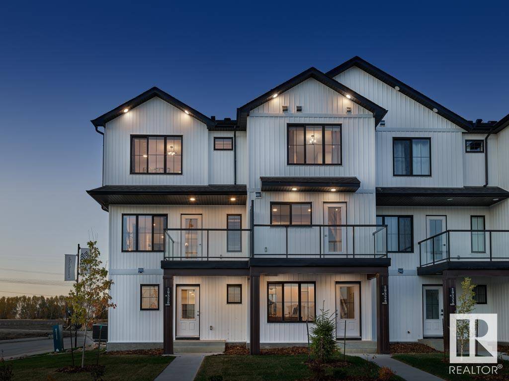 2 1213 Keswick DR SW, Edmonton, AB T6W 4J5
