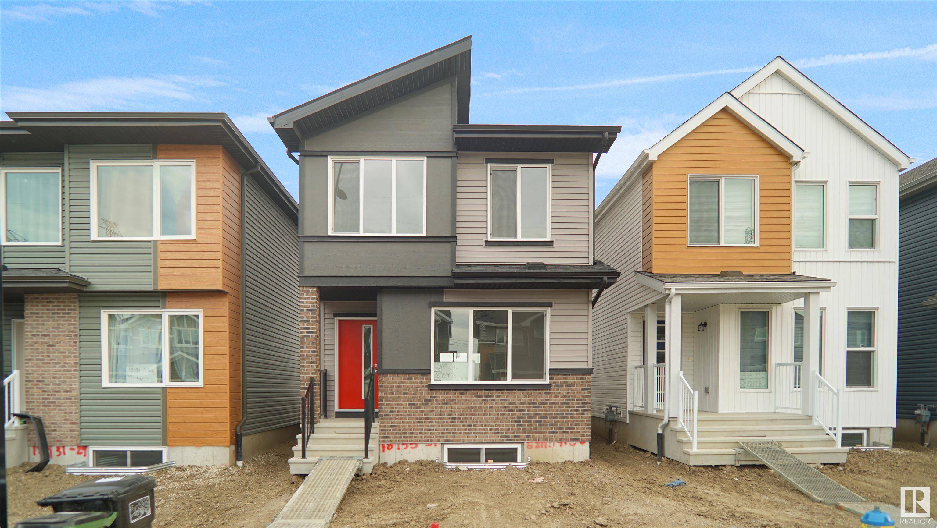 20931 16 AV NW, Edmonton, AB T5Z 0T4