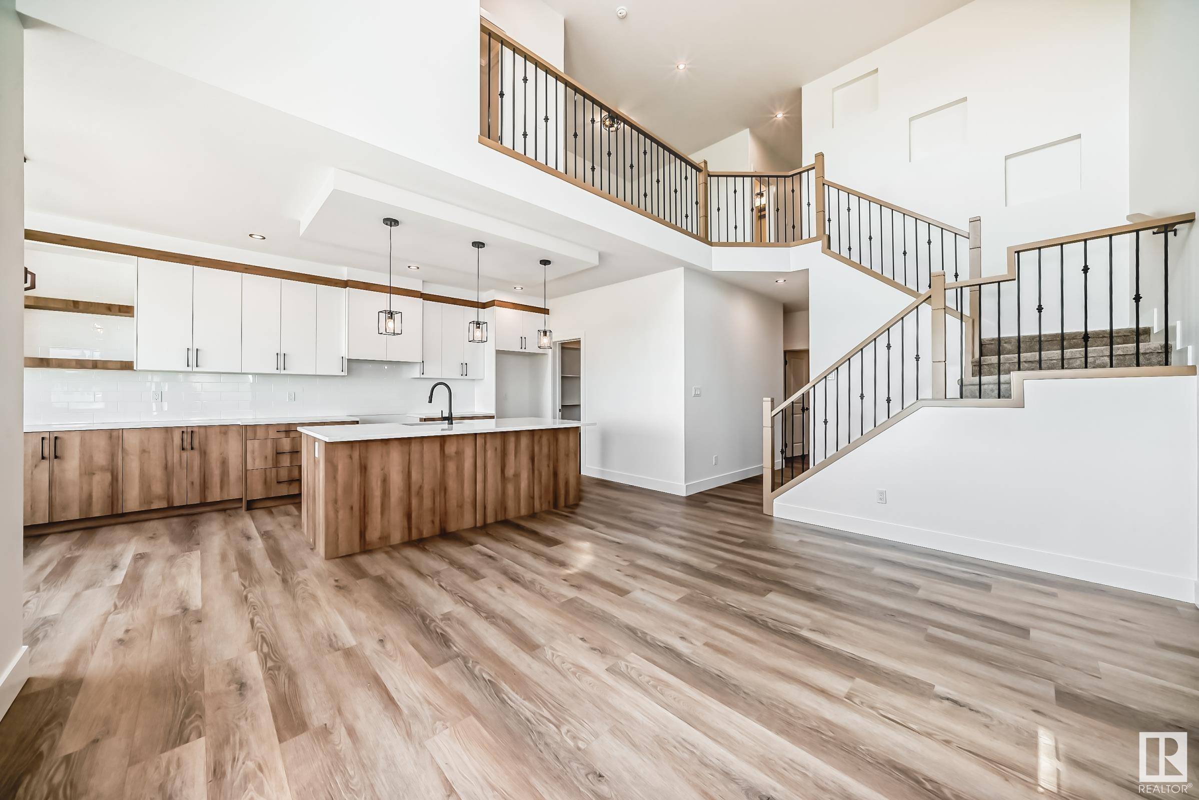 Leduc, AB T9E 1R5,325 bluff CV