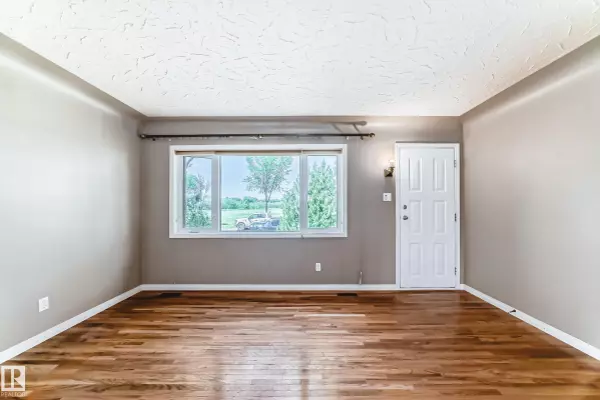 Edmonton, AB T6E 2Z2,6615 88 ST NW