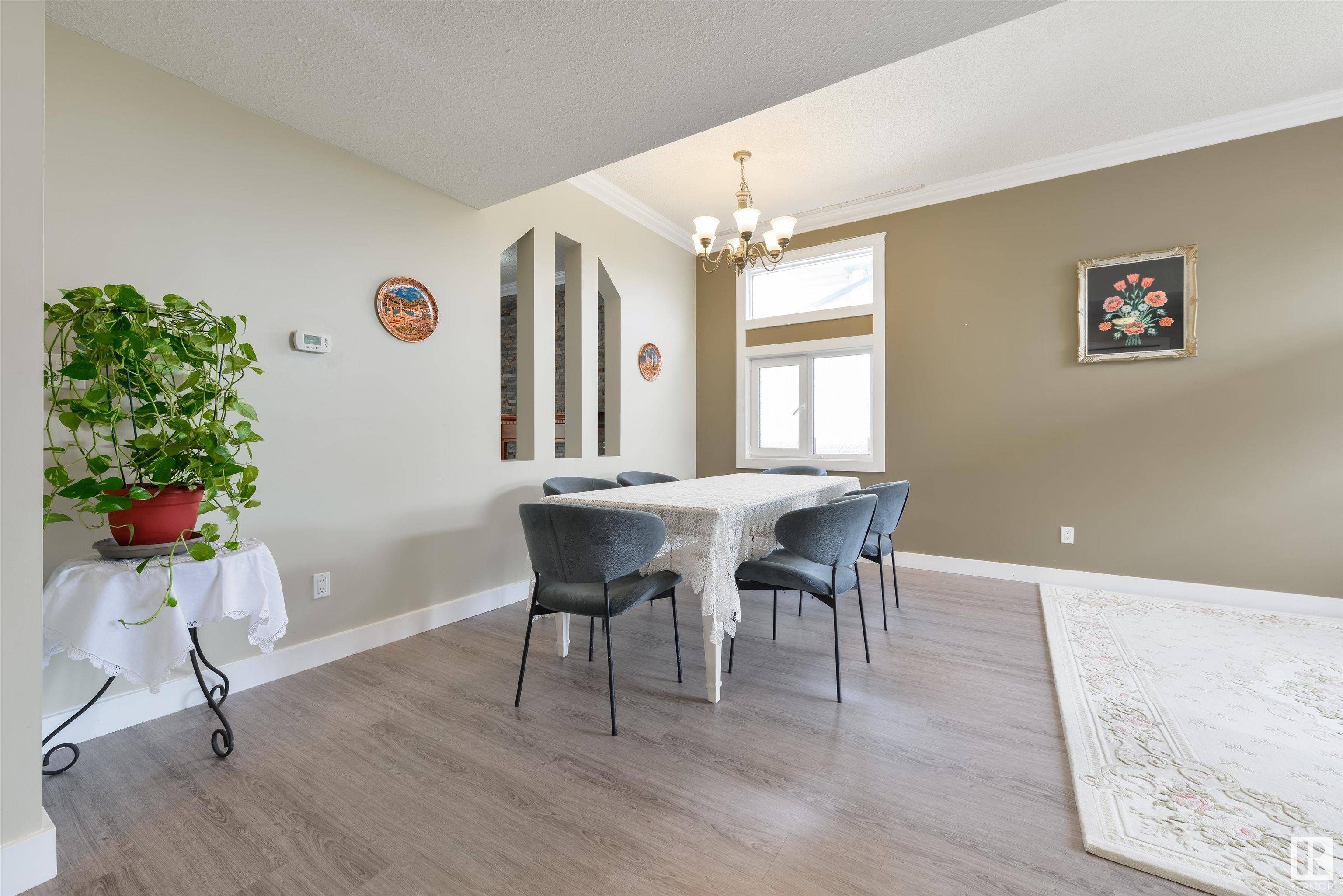 Edmonton, AB T6V 1E2,14424 130 ST NW