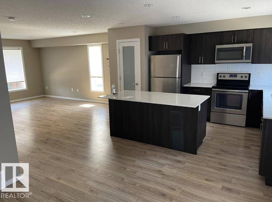 Edmonton, AB T5T 7G5,#40 1075 ROSENTHAL BV NW