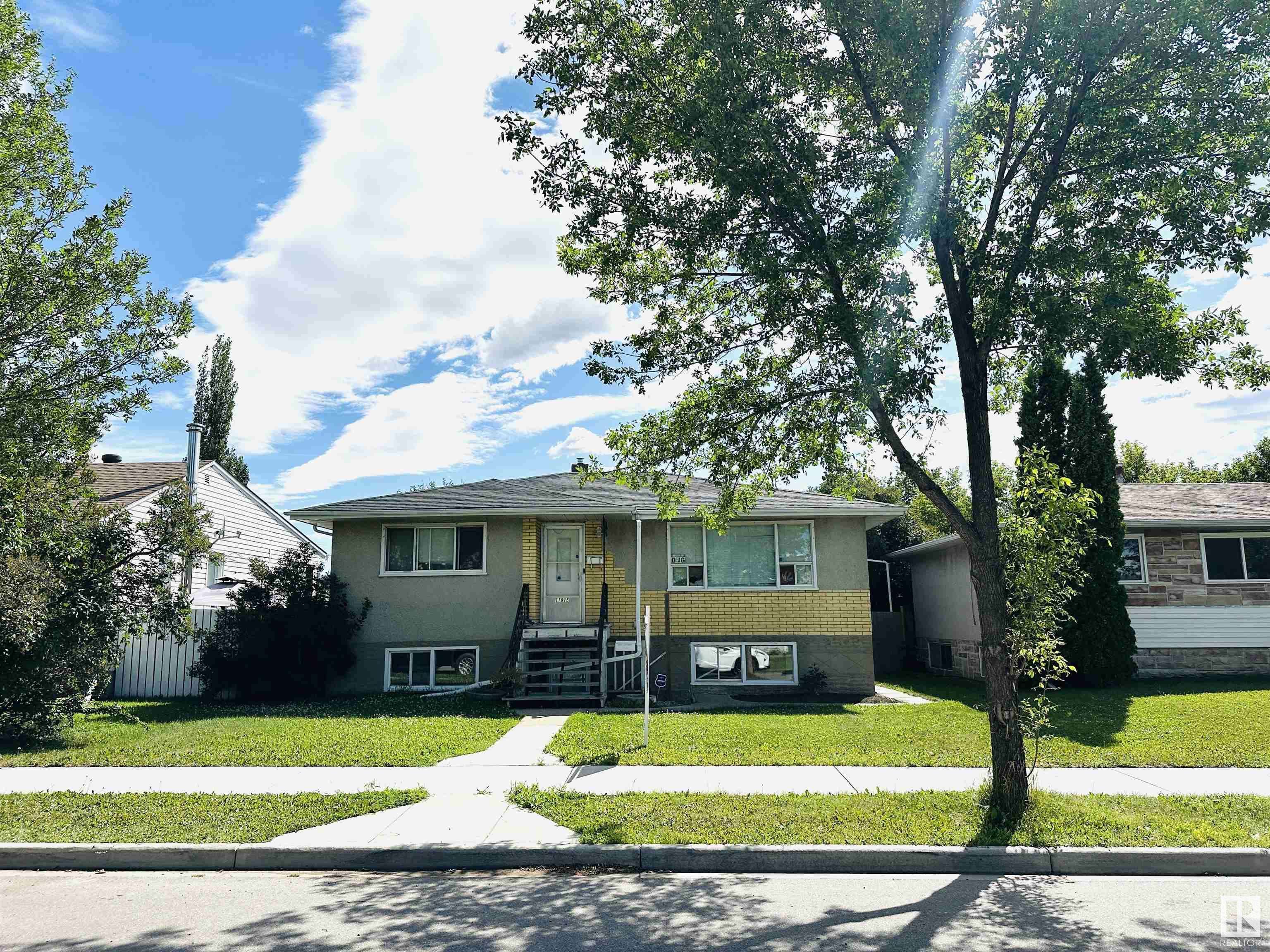 11815 122 ST NW, Edmonton, AB T5L 0C3